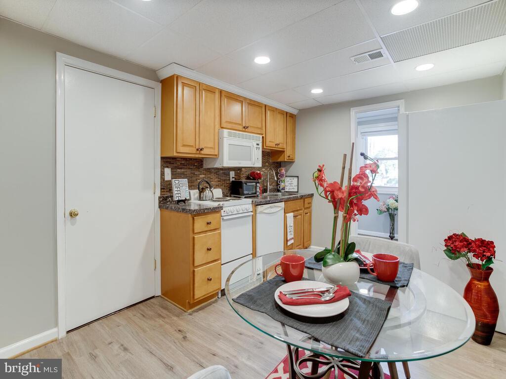 POINTER RIDGE - Residential