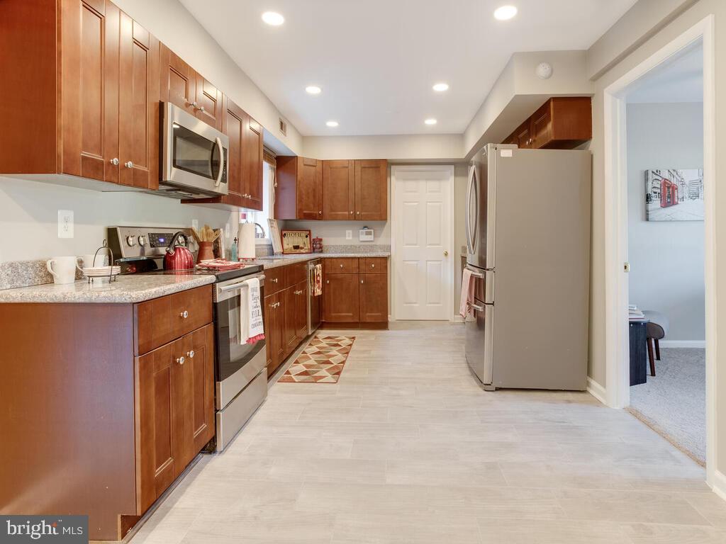 POINTER RIDGE - Residential