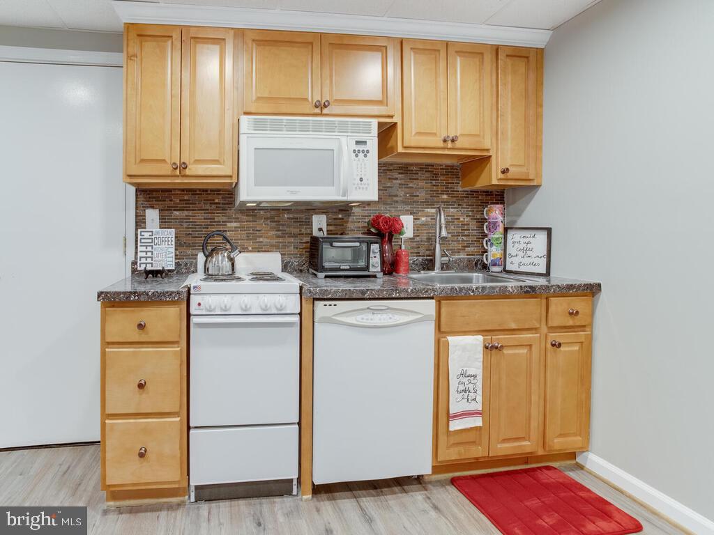 POINTER RIDGE - Residential