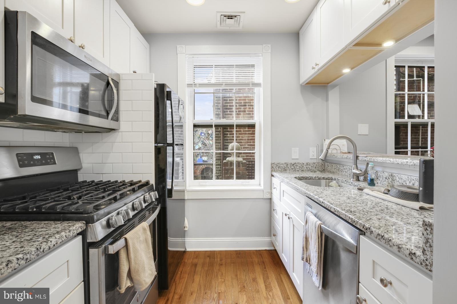 CENTER CITY - Residential Lease