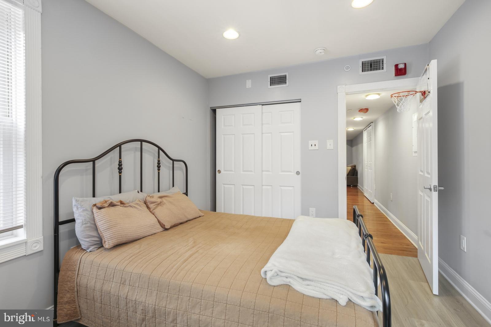 CENTER CITY - Residential Lease