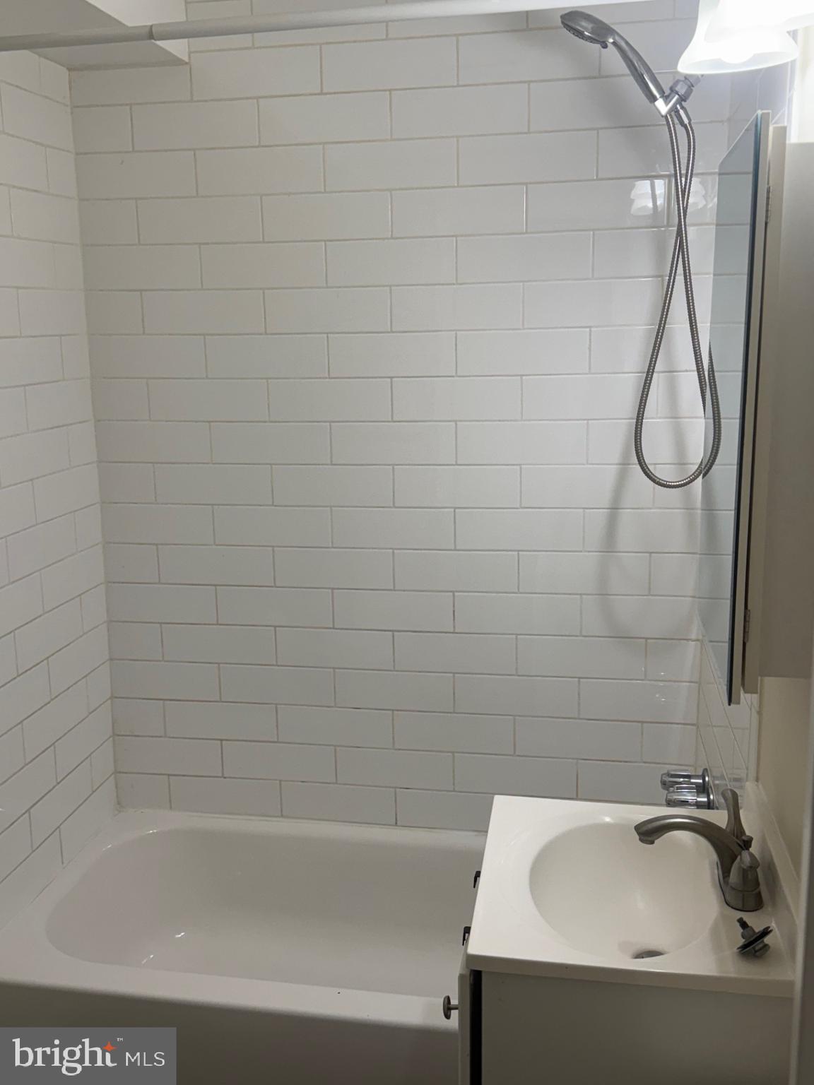 OLNEY - Residential Lease