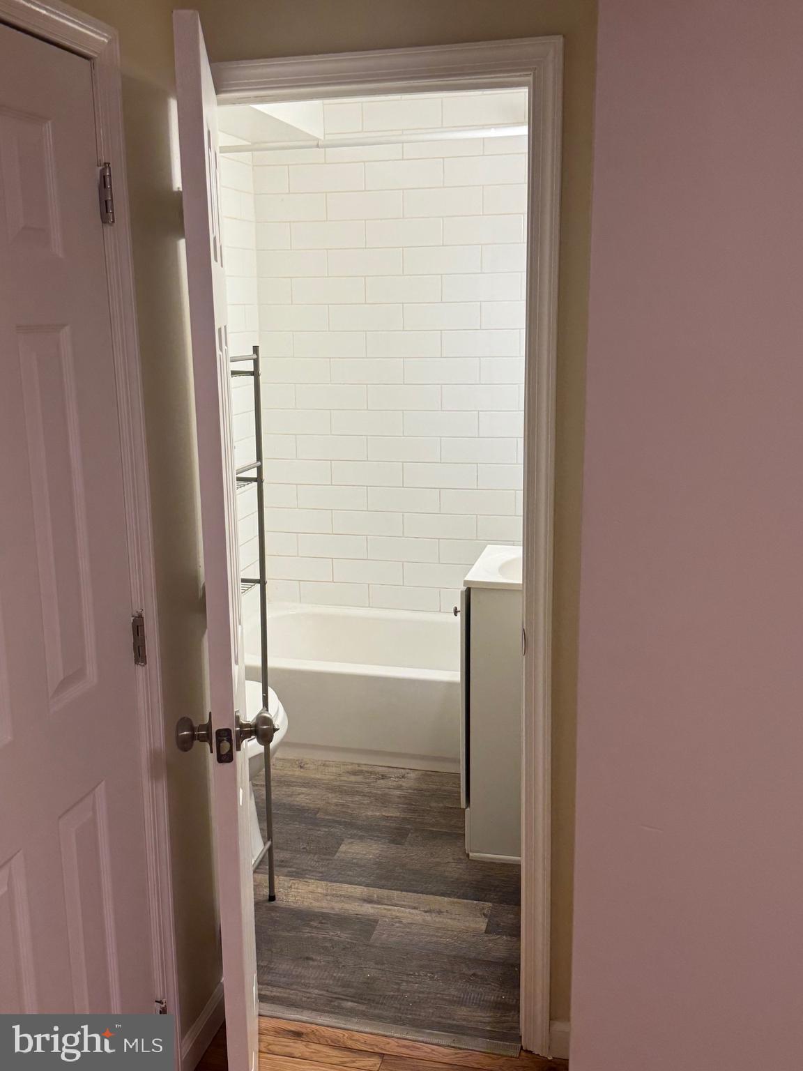 OLNEY - Residential Lease