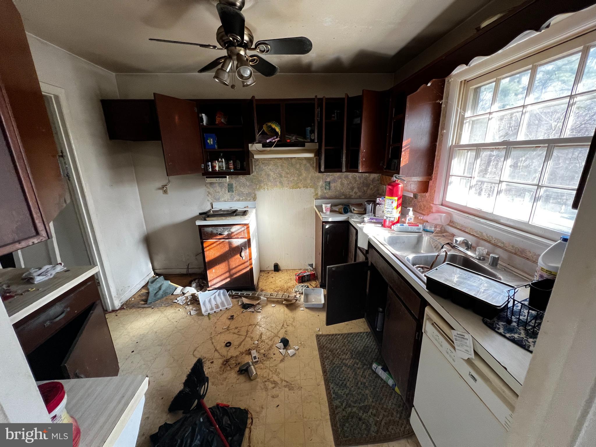 GILLENS GROVE - Residential