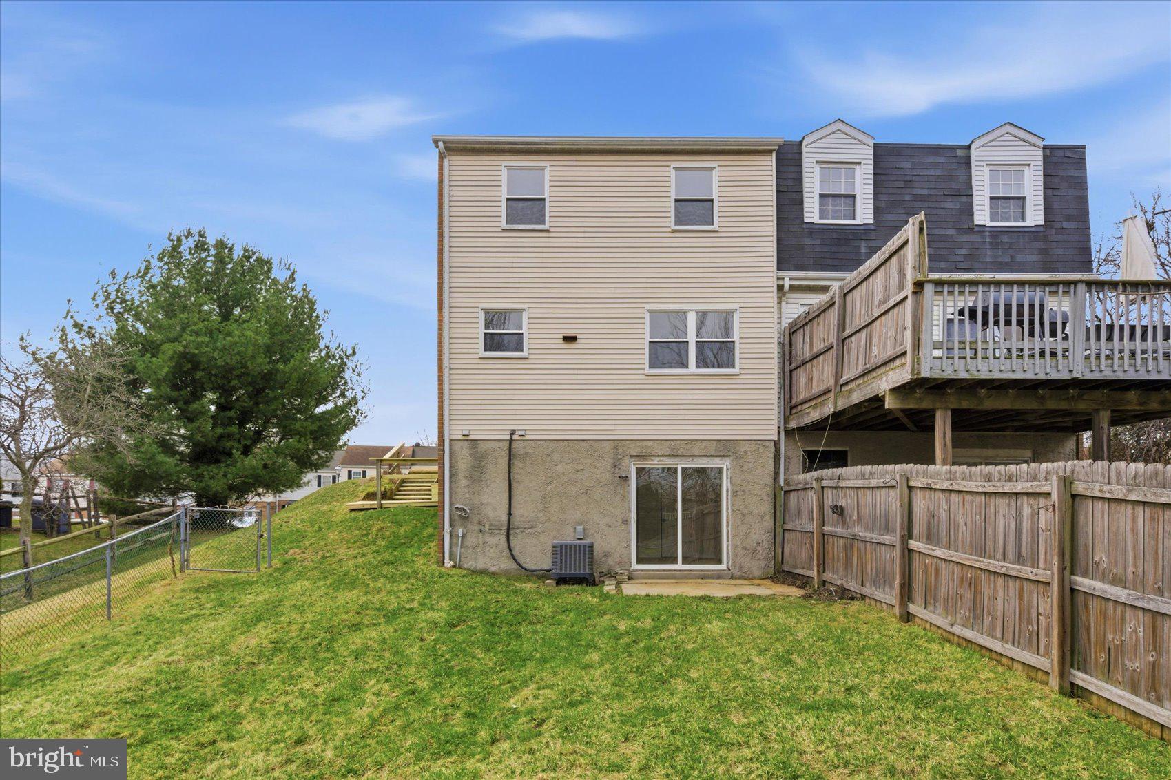 UPTON VILLAGE NORTH - Residential