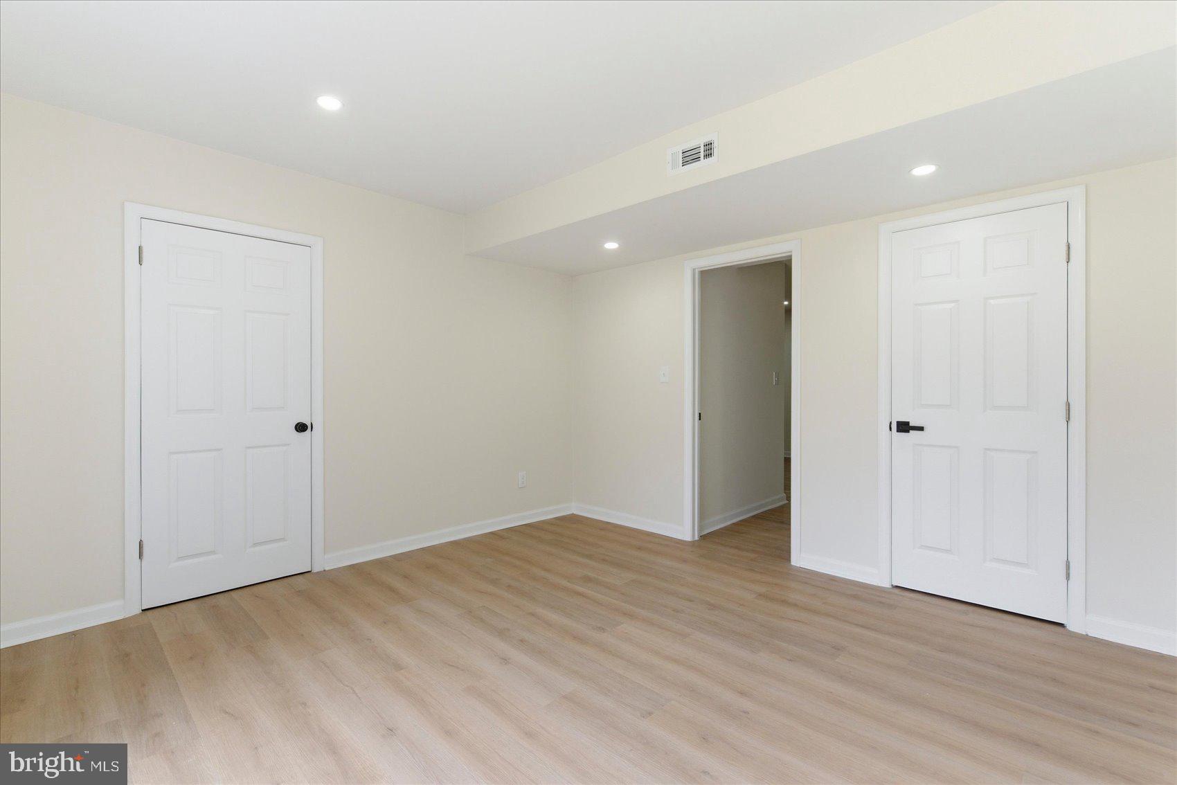 UPTON VILLAGE NORTH - Residential