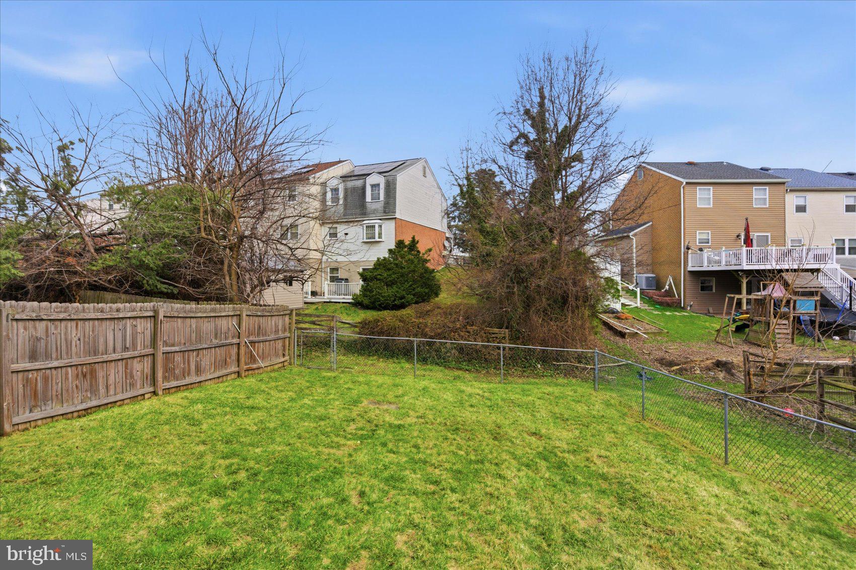 UPTON VILLAGE NORTH - Residential