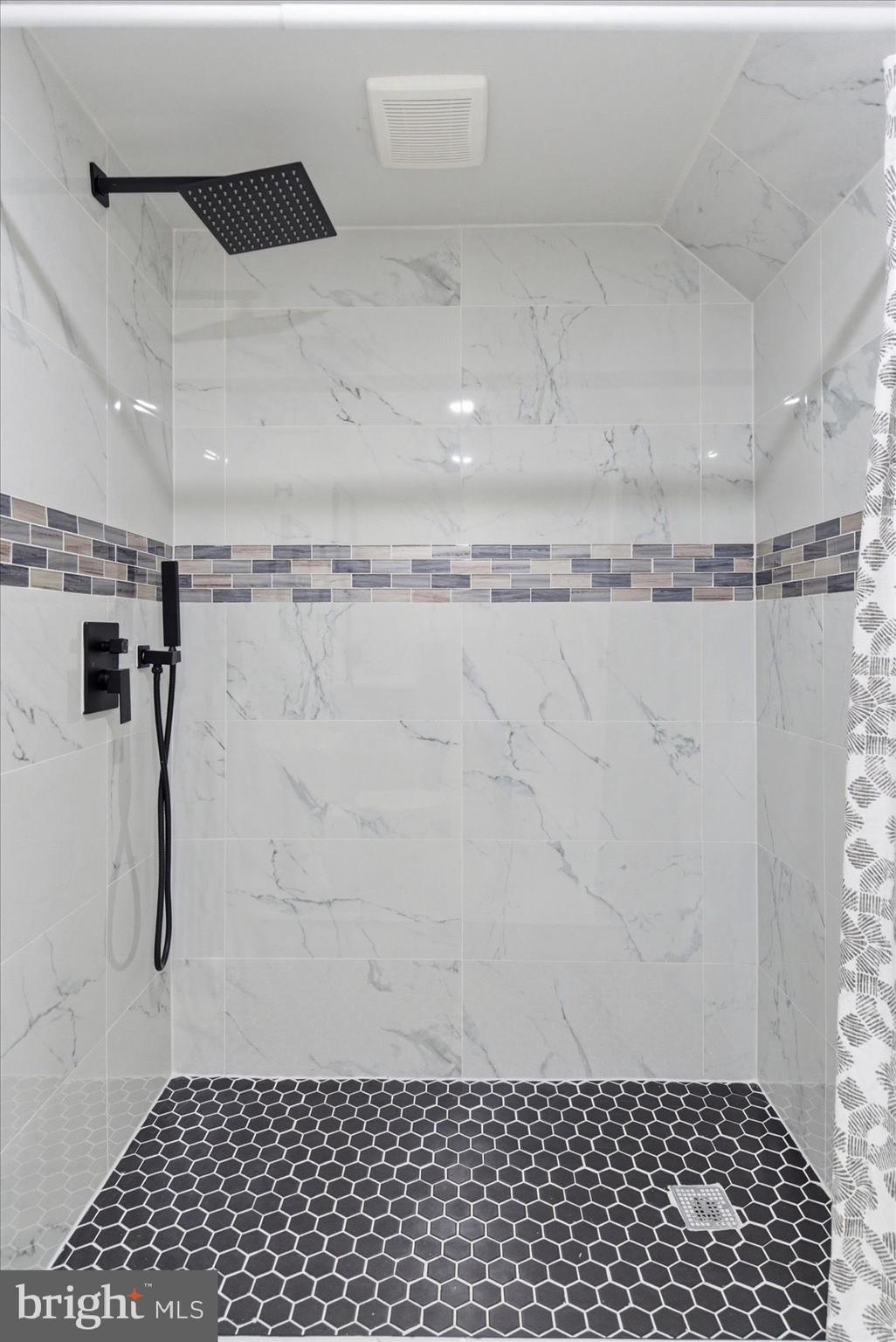 UPTON VILLAGE NORTH - Residential