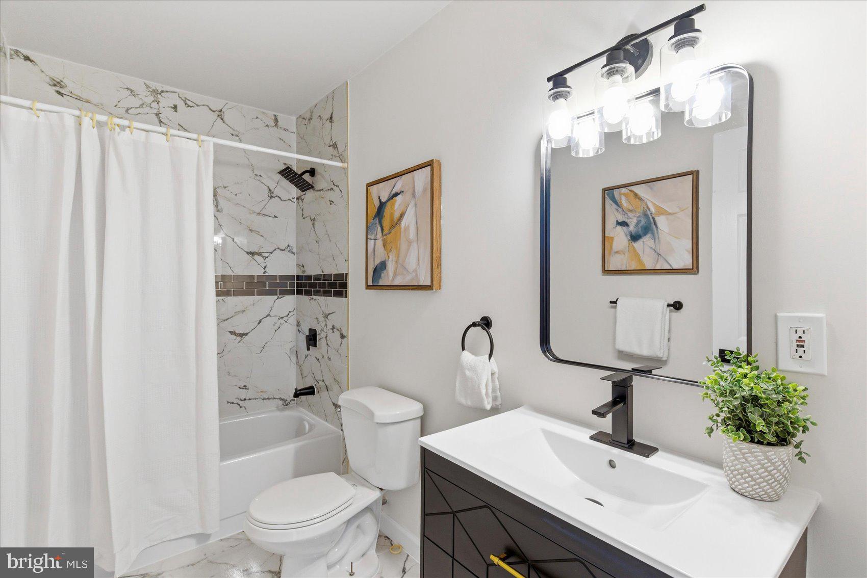 UPTON VILLAGE NORTH - Residential