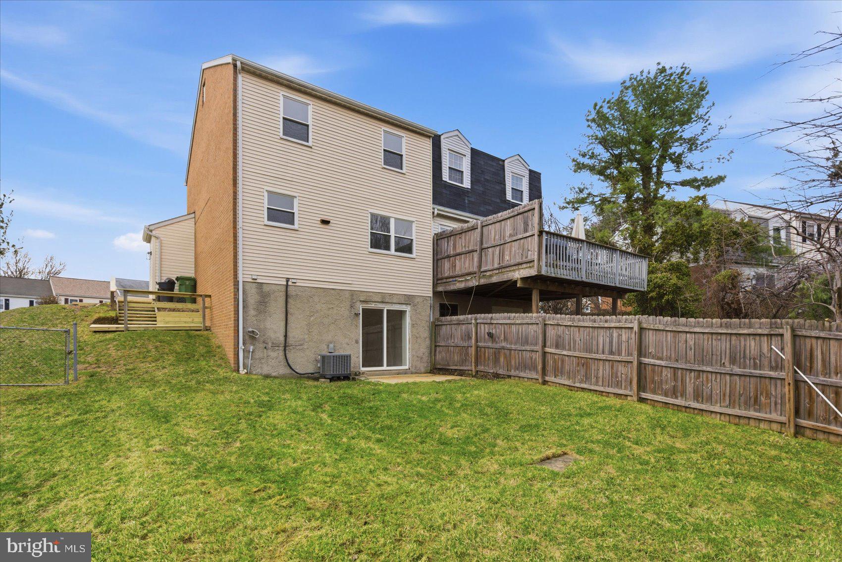 UPTON VILLAGE NORTH - Residential