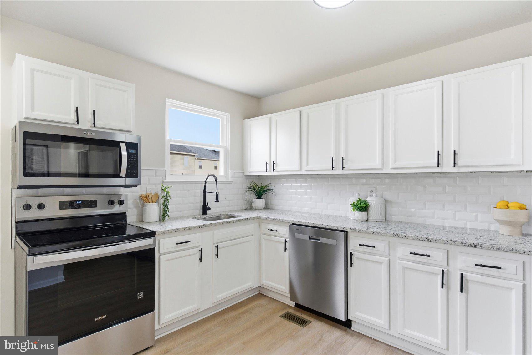 UPTON VILLAGE NORTH - Residential