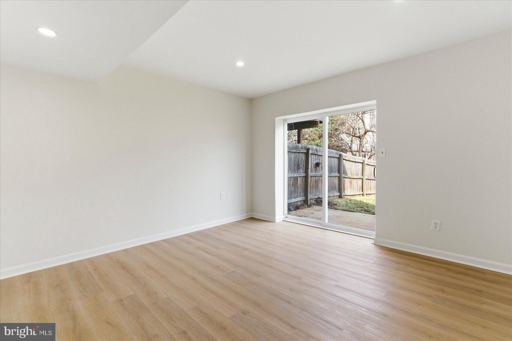 UPTON VILLAGE NORTH - Residential