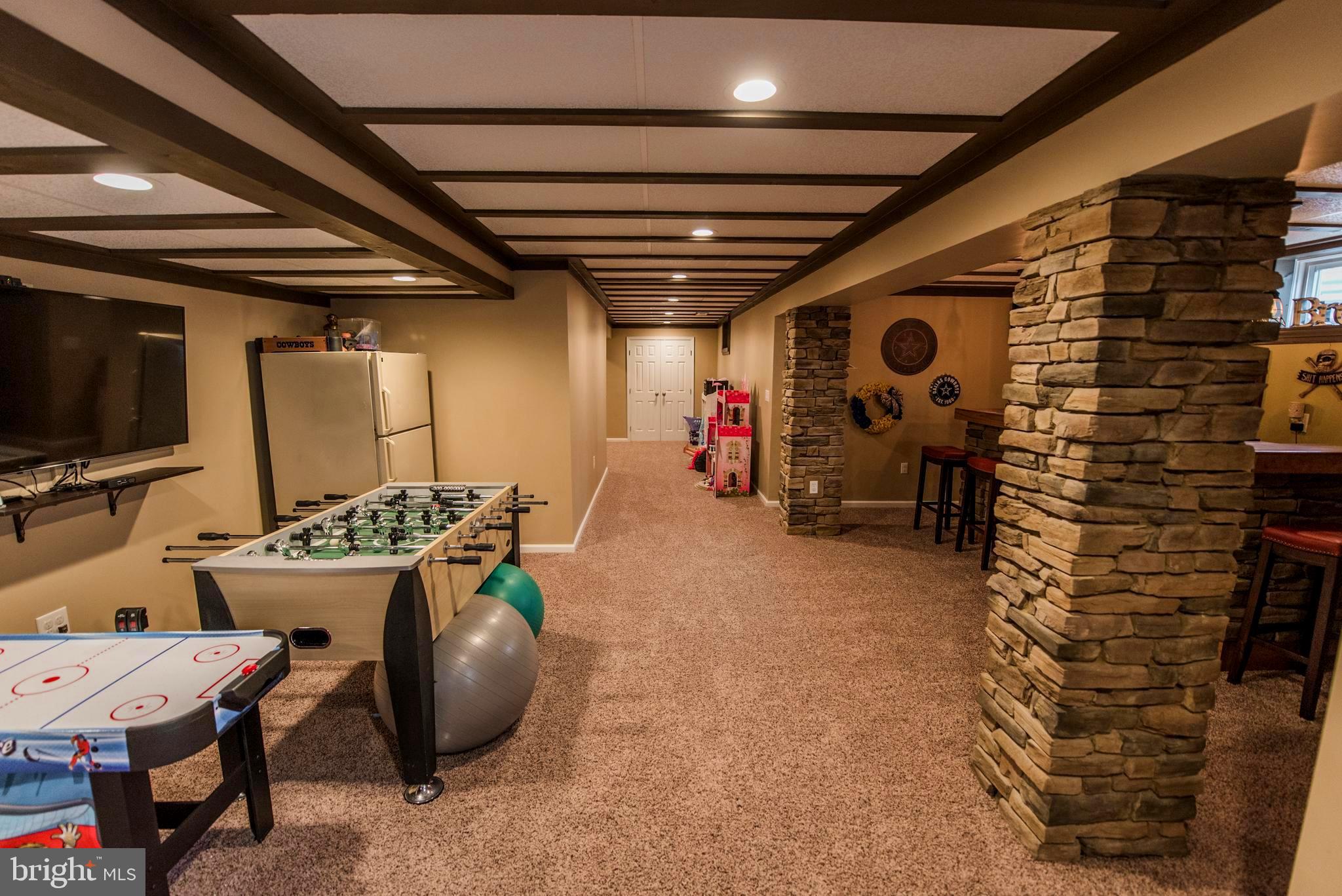 BENTWOOD ESTATES - Residential