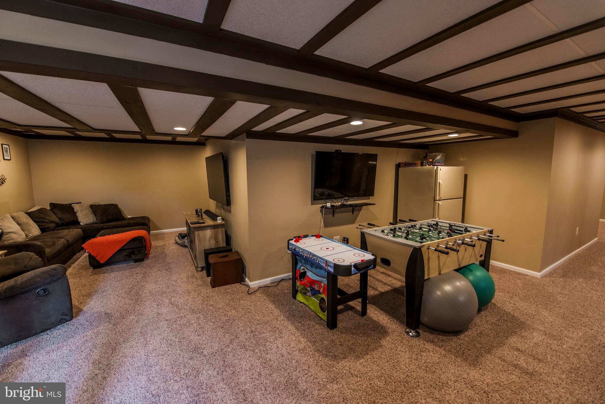 BENTWOOD ESTATES - Residential