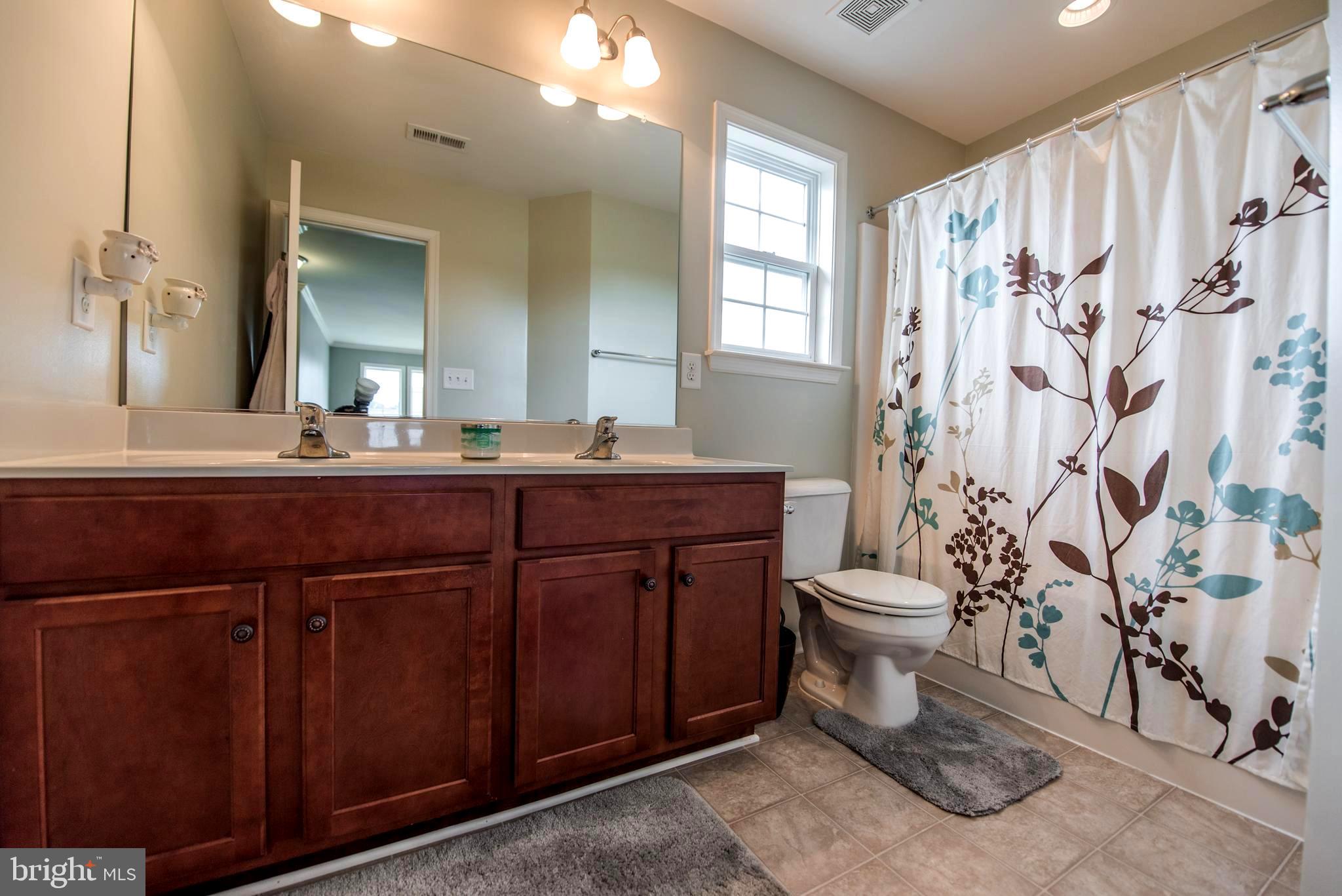 BENTWOOD ESTATES - Residential