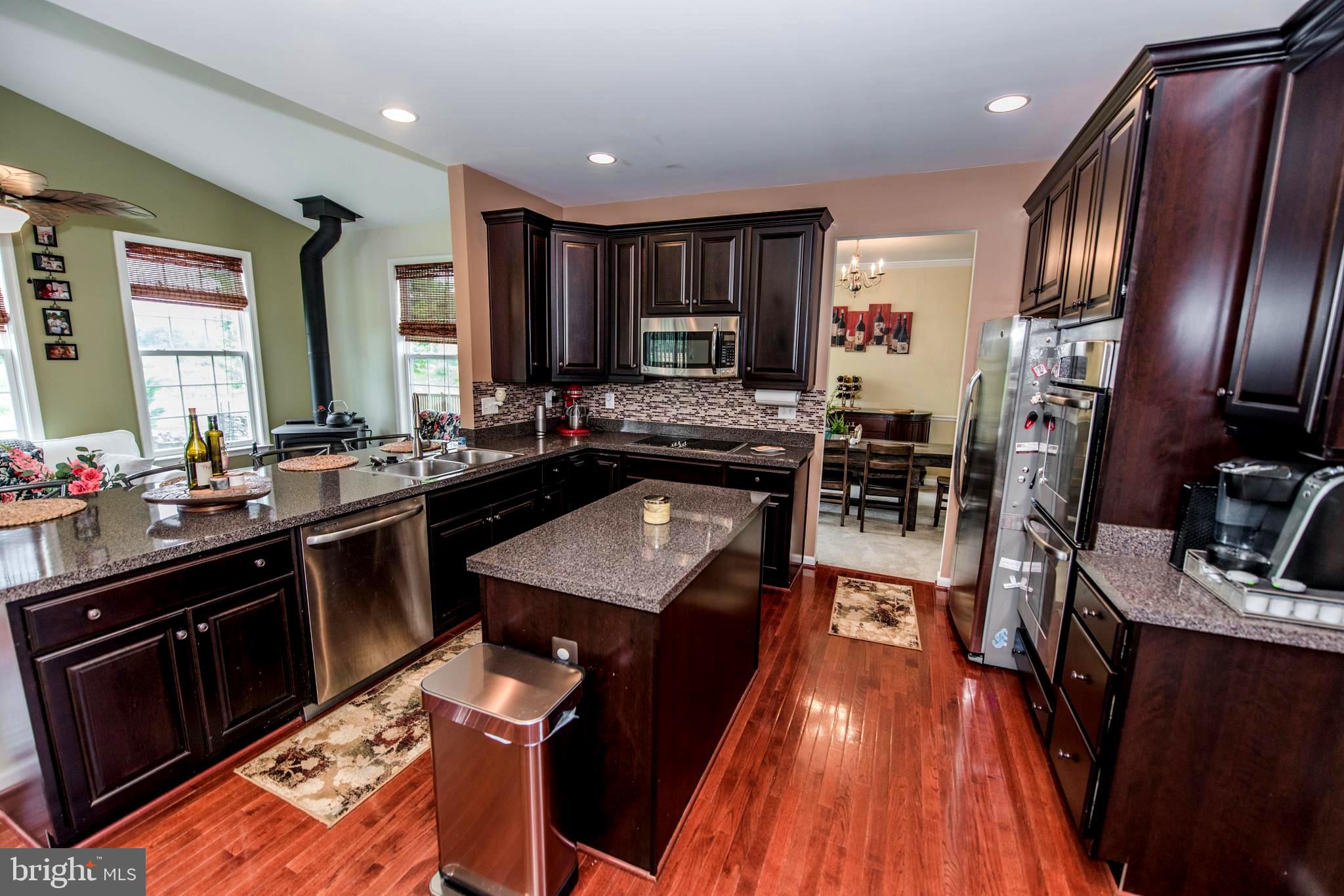 BENTWOOD ESTATES - Residential