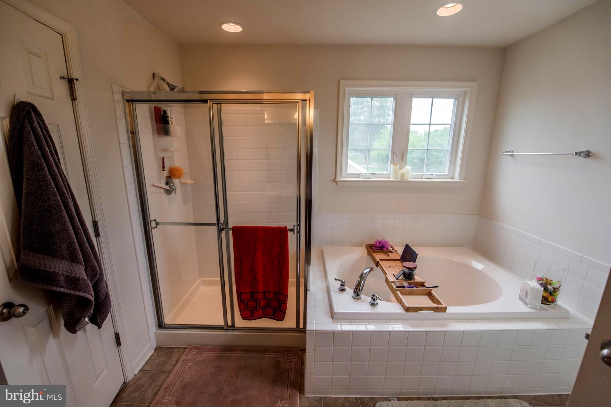 BENTWOOD ESTATES - Residential