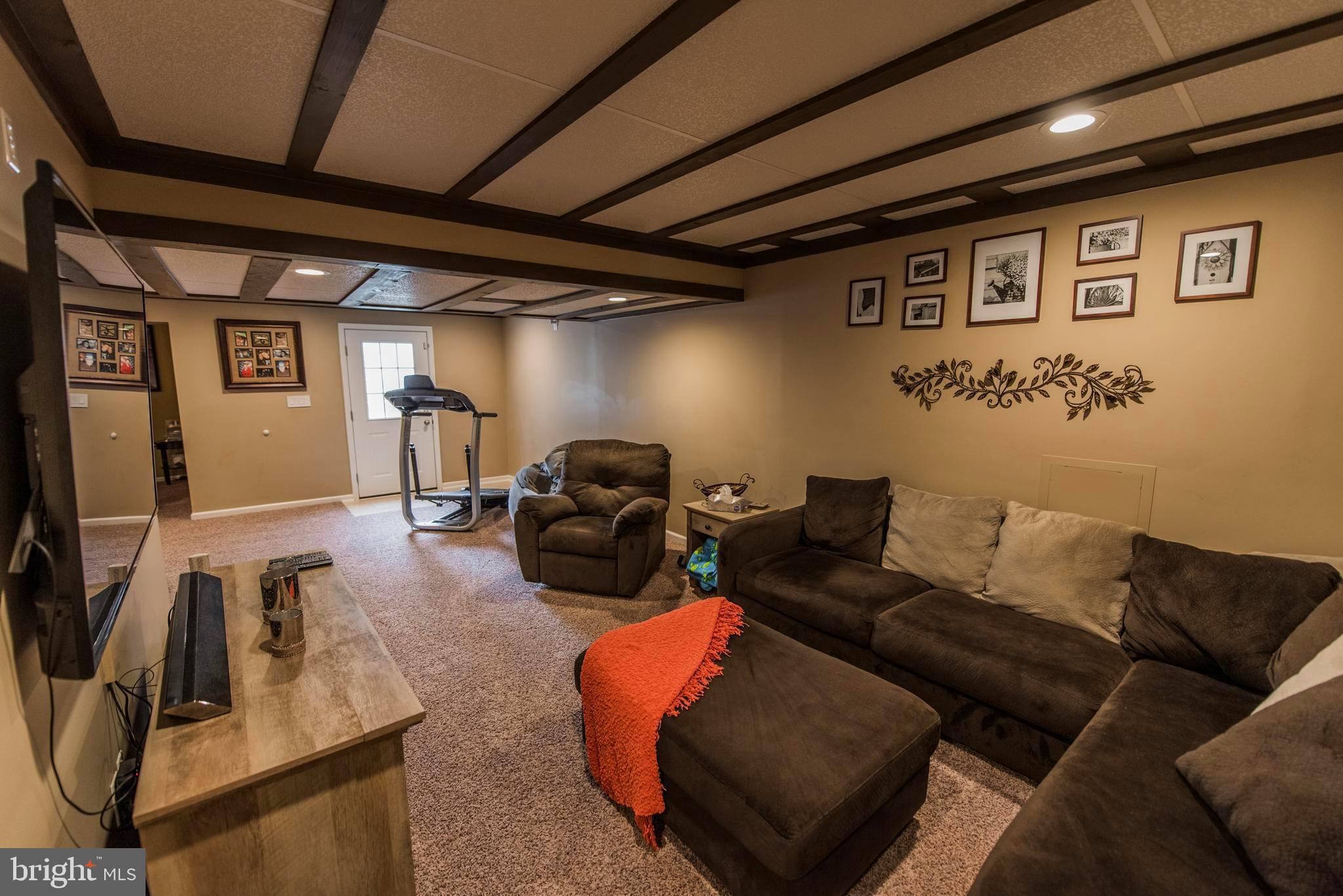 BENTWOOD ESTATES - Residential