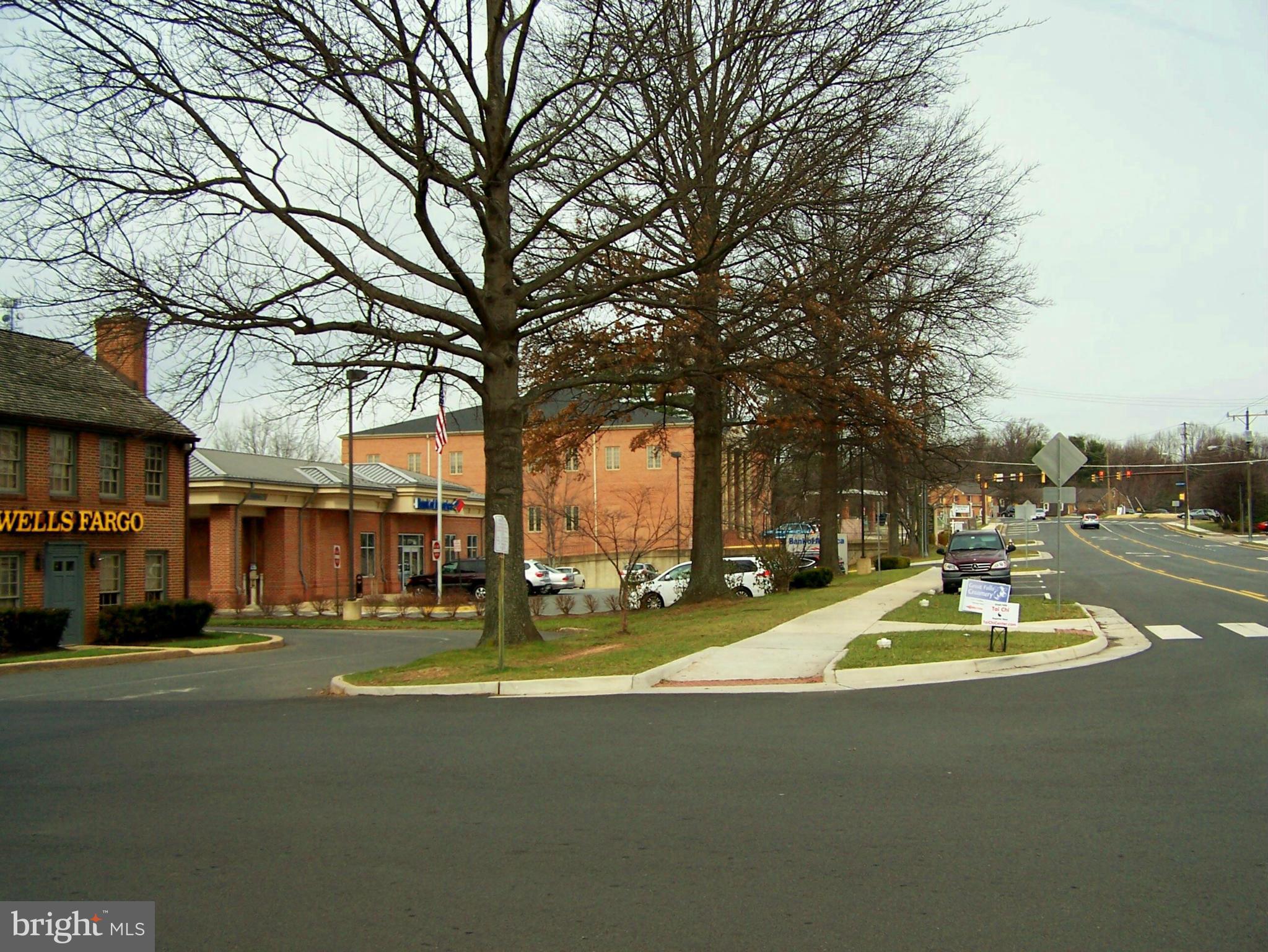 GREAT FALLS VILLAGE CENTRE - Commercial Lease