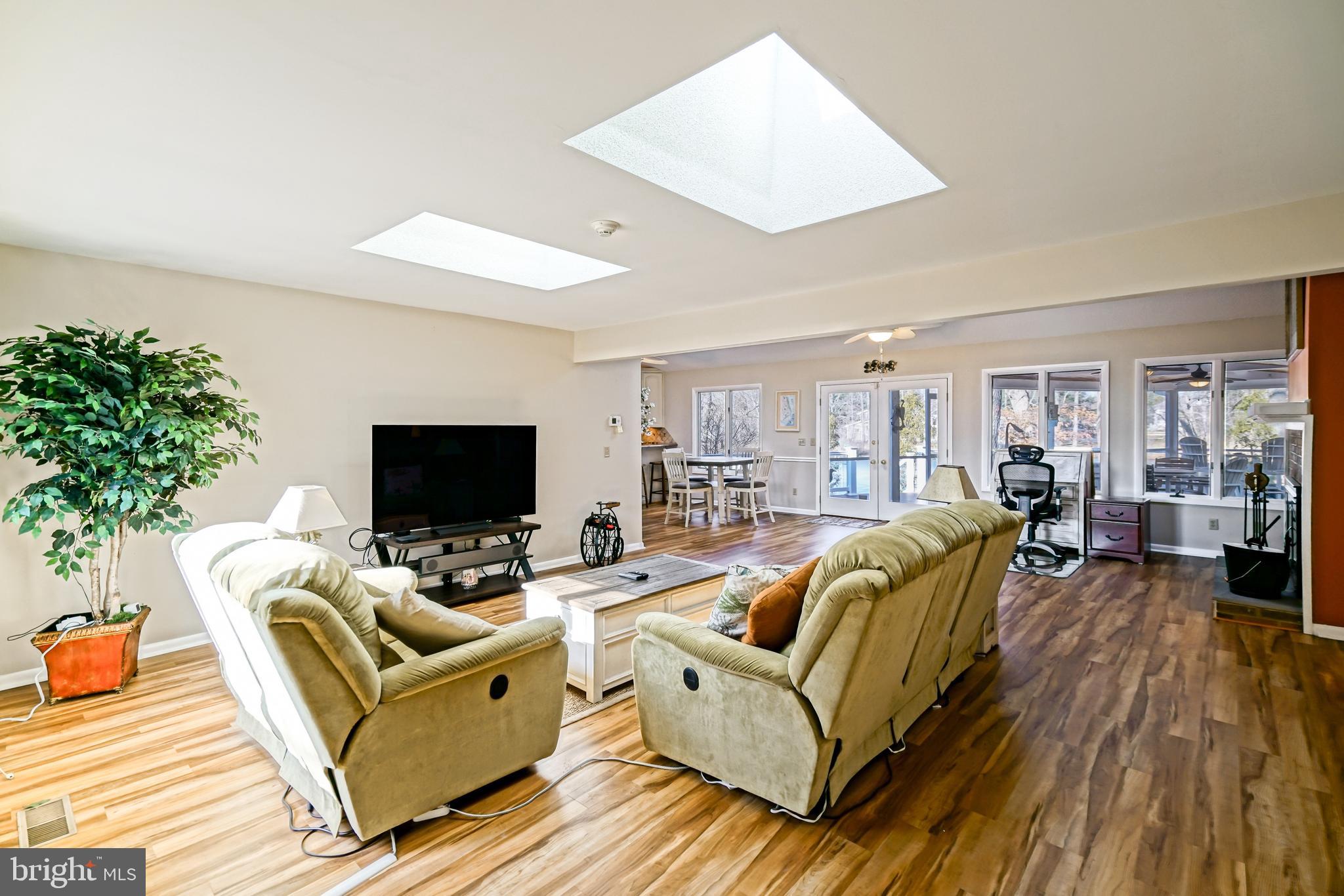 OVERBROOK SHORES - Residential