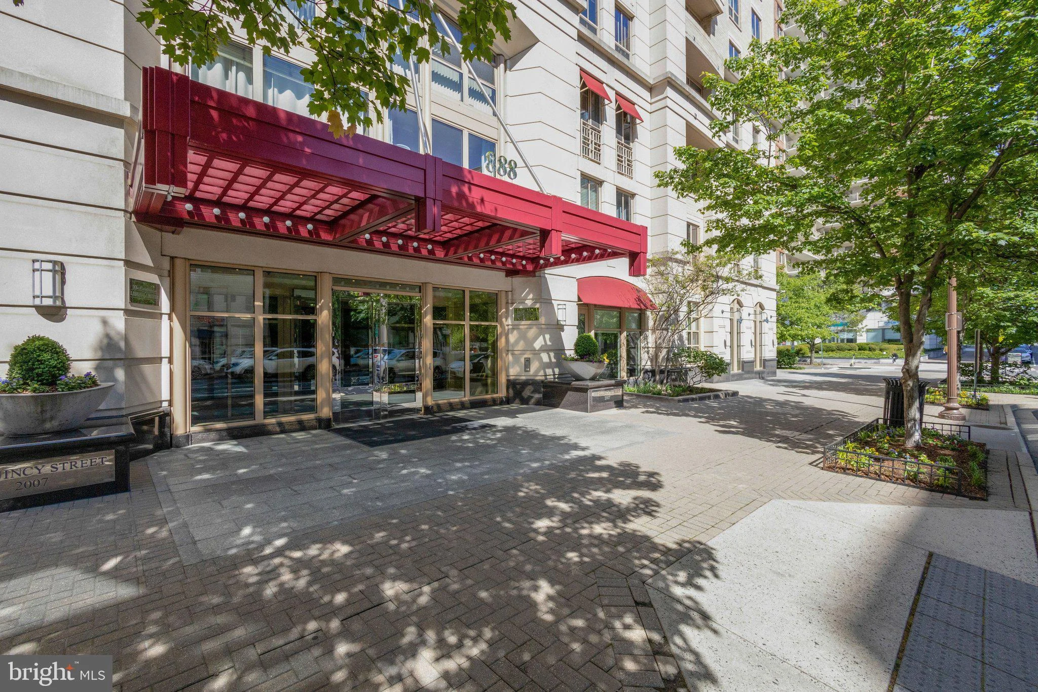 888 N Quincy Street Unit 1107