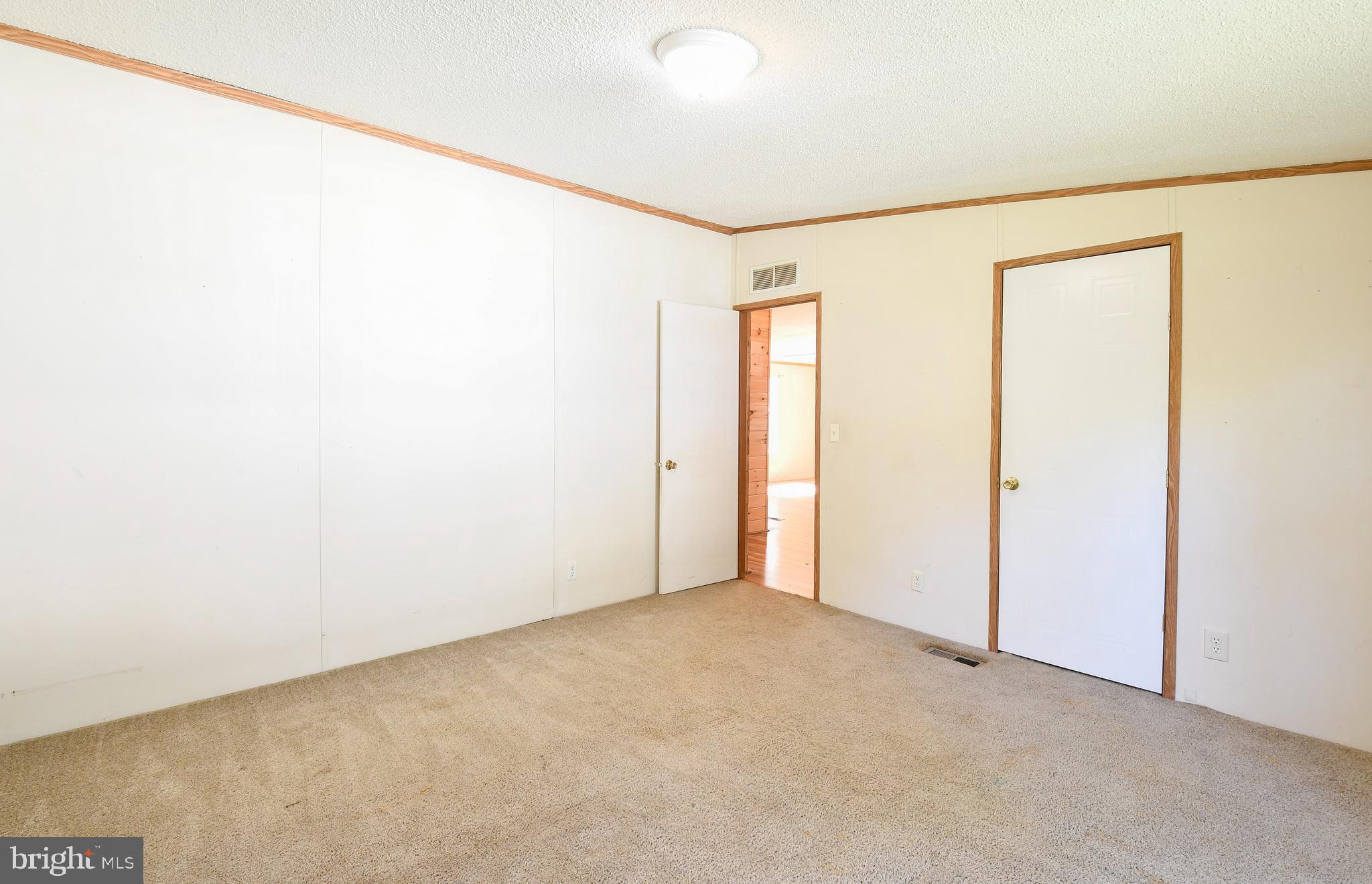 CAROLINE PINES - Residential