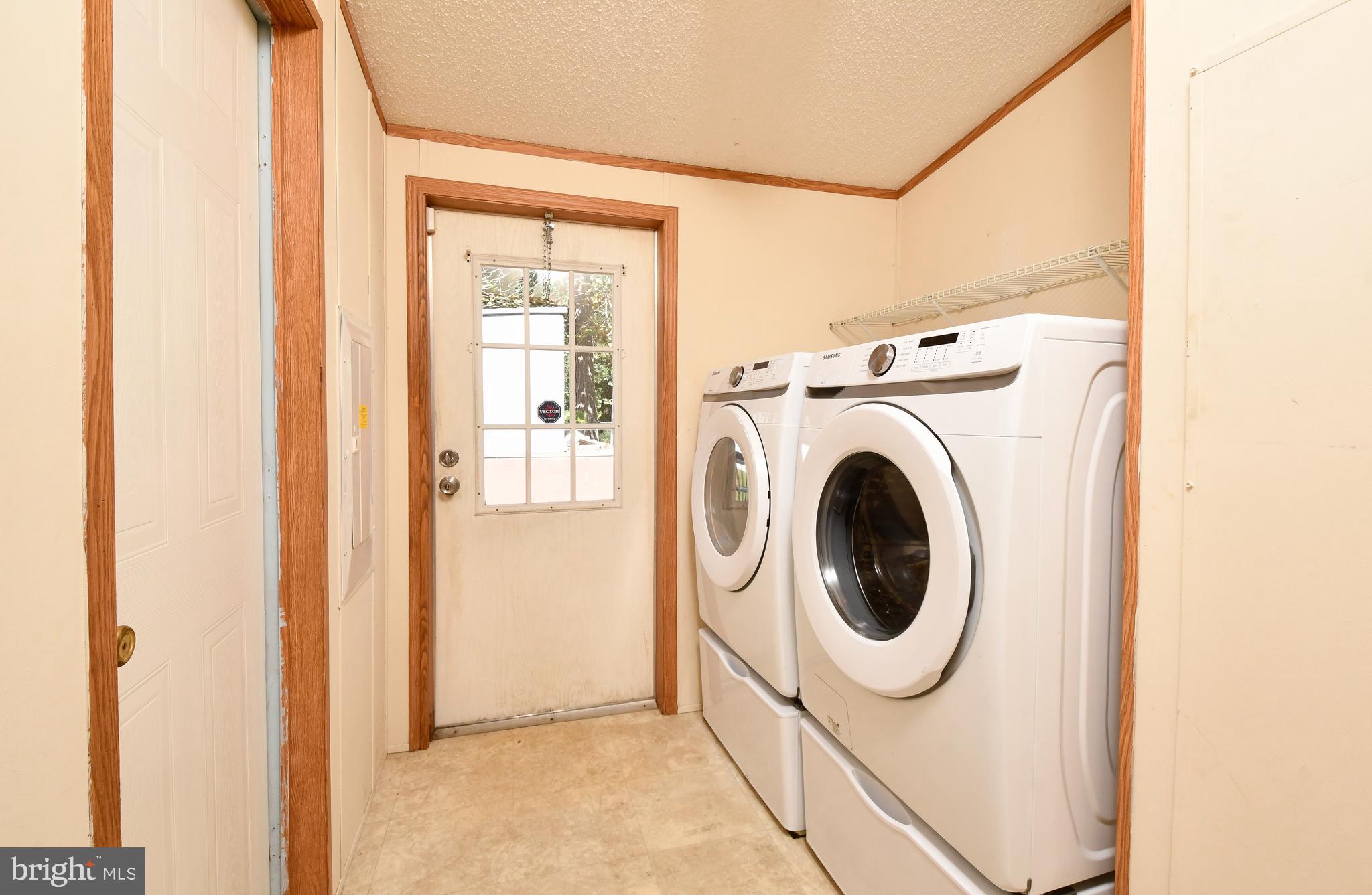 CAROLINE PINES - Residential