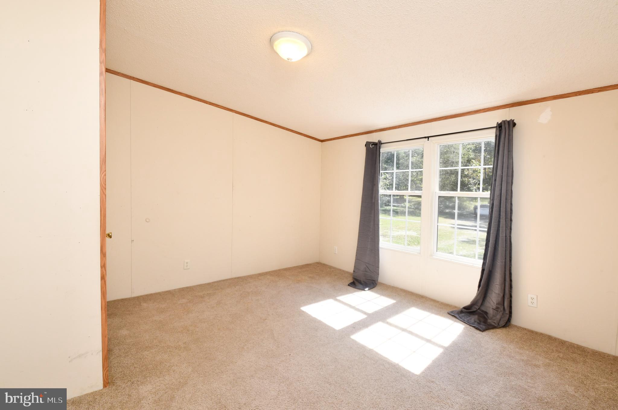 CAROLINE PINES - Residential