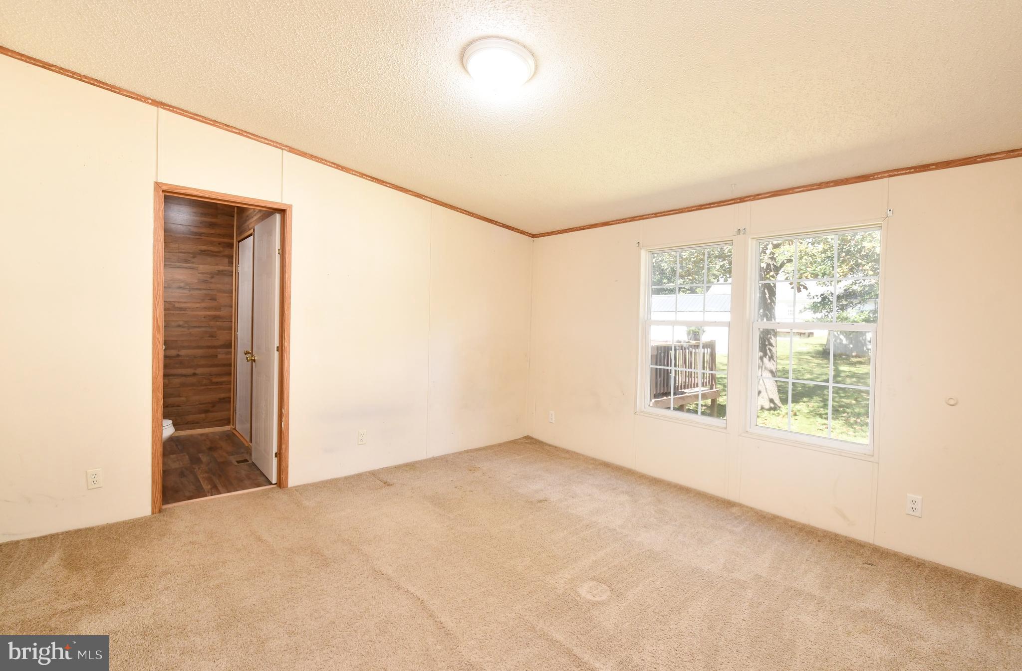 CAROLINE PINES - Residential