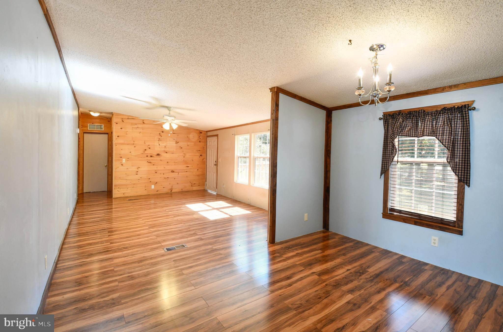 CAROLINE PINES - Residential