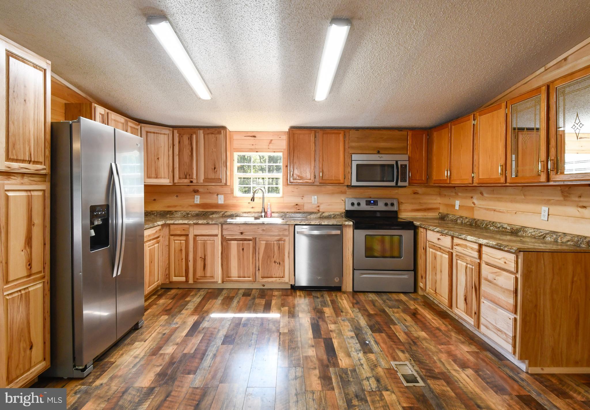 CAROLINE PINES - Residential