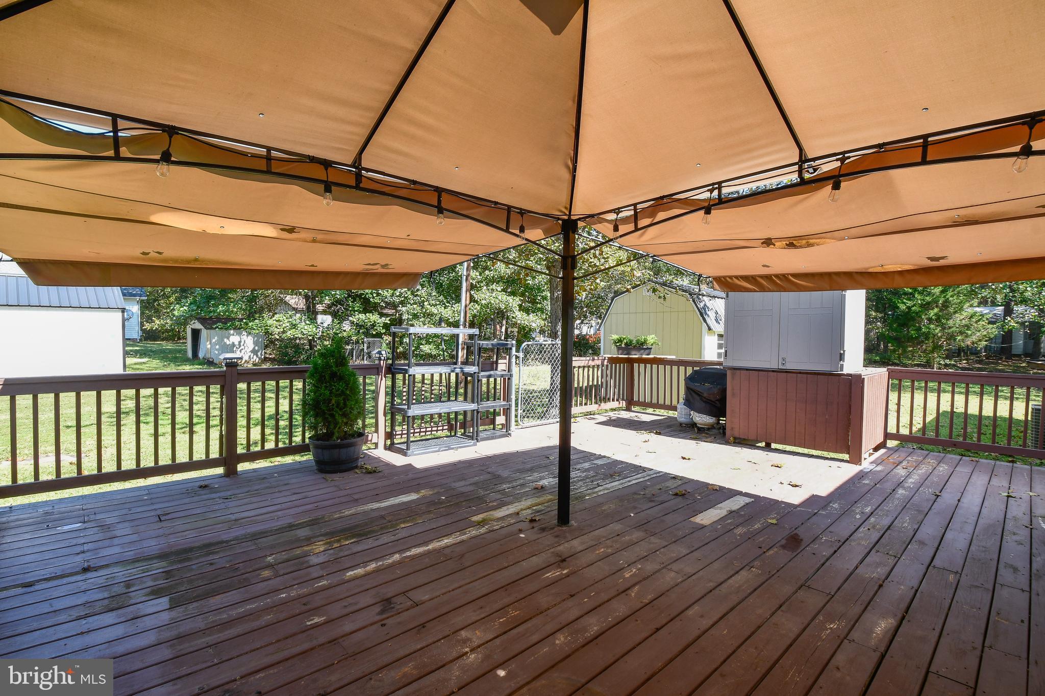 CAROLINE PINES - Residential