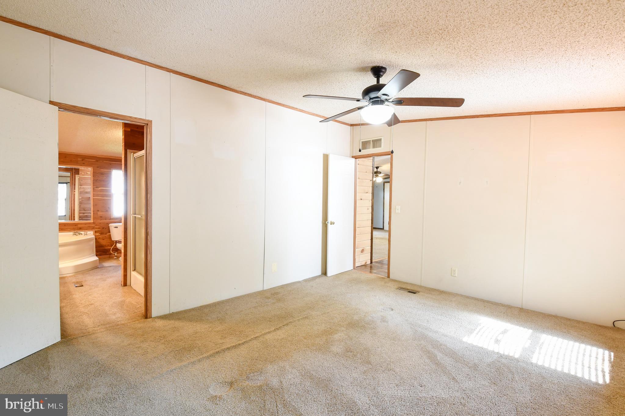 CAROLINE PINES - Residential