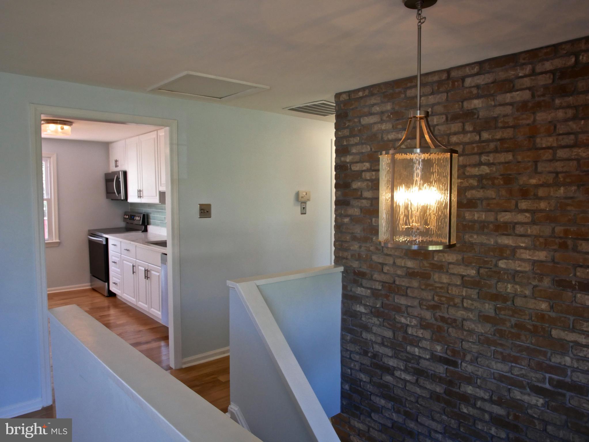 FOX MILL ESTATES - Residential Lease