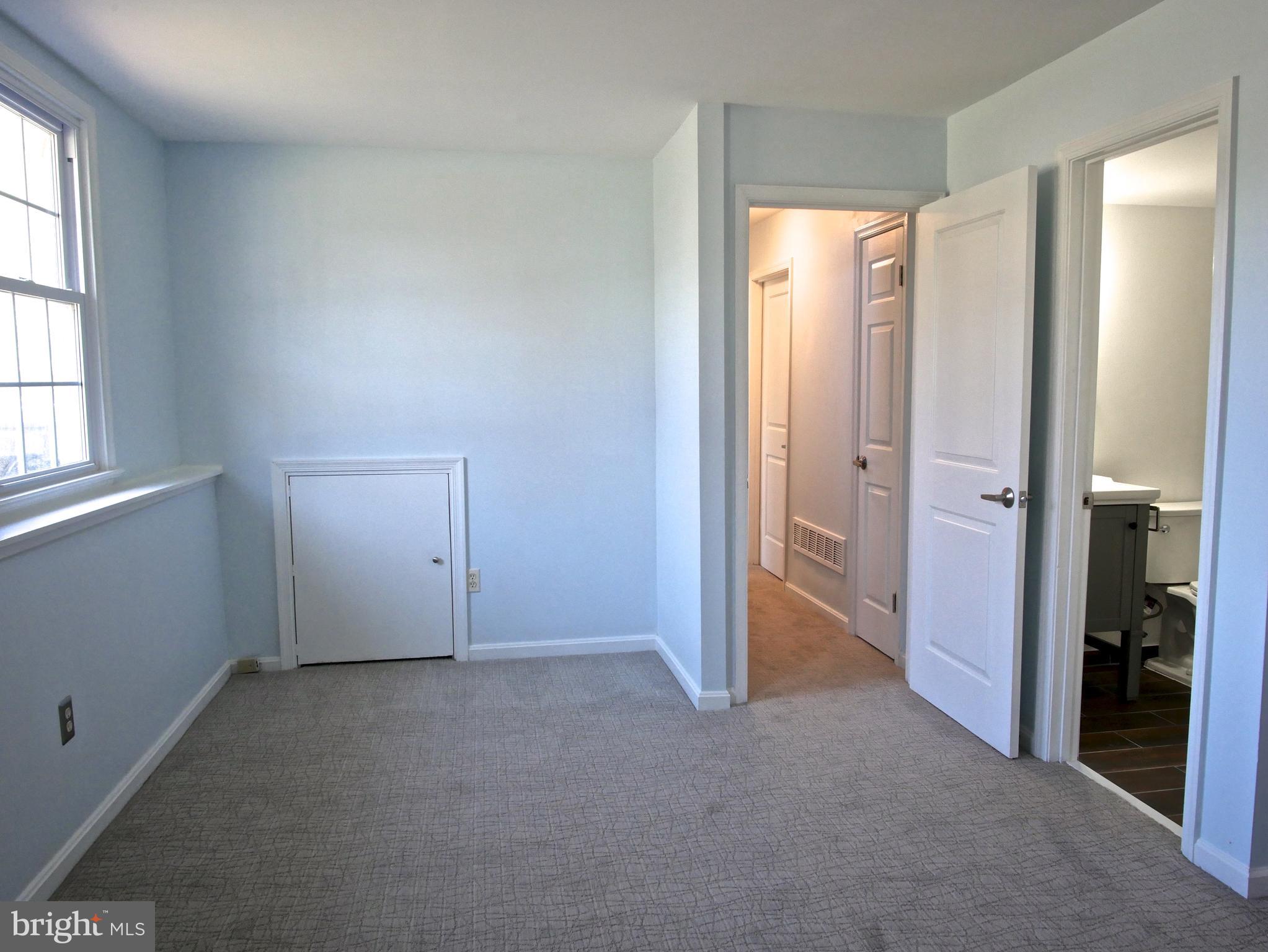 FOX MILL ESTATES - Residential Lease