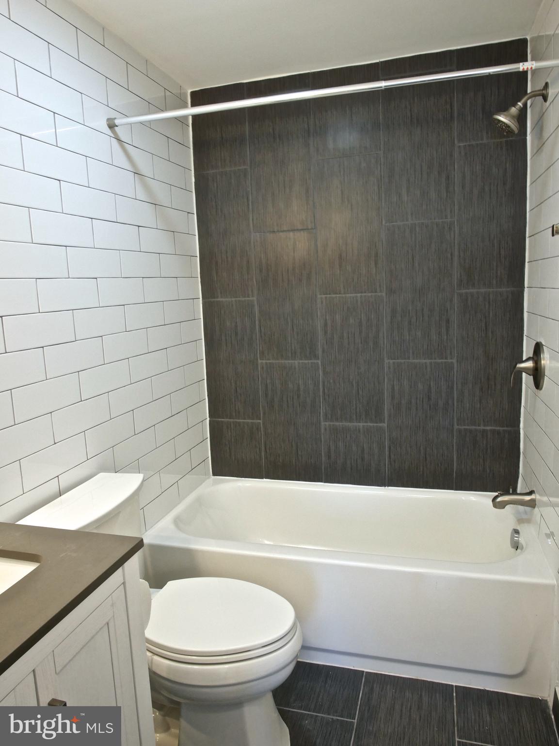 FOX MILL ESTATES - Residential Lease