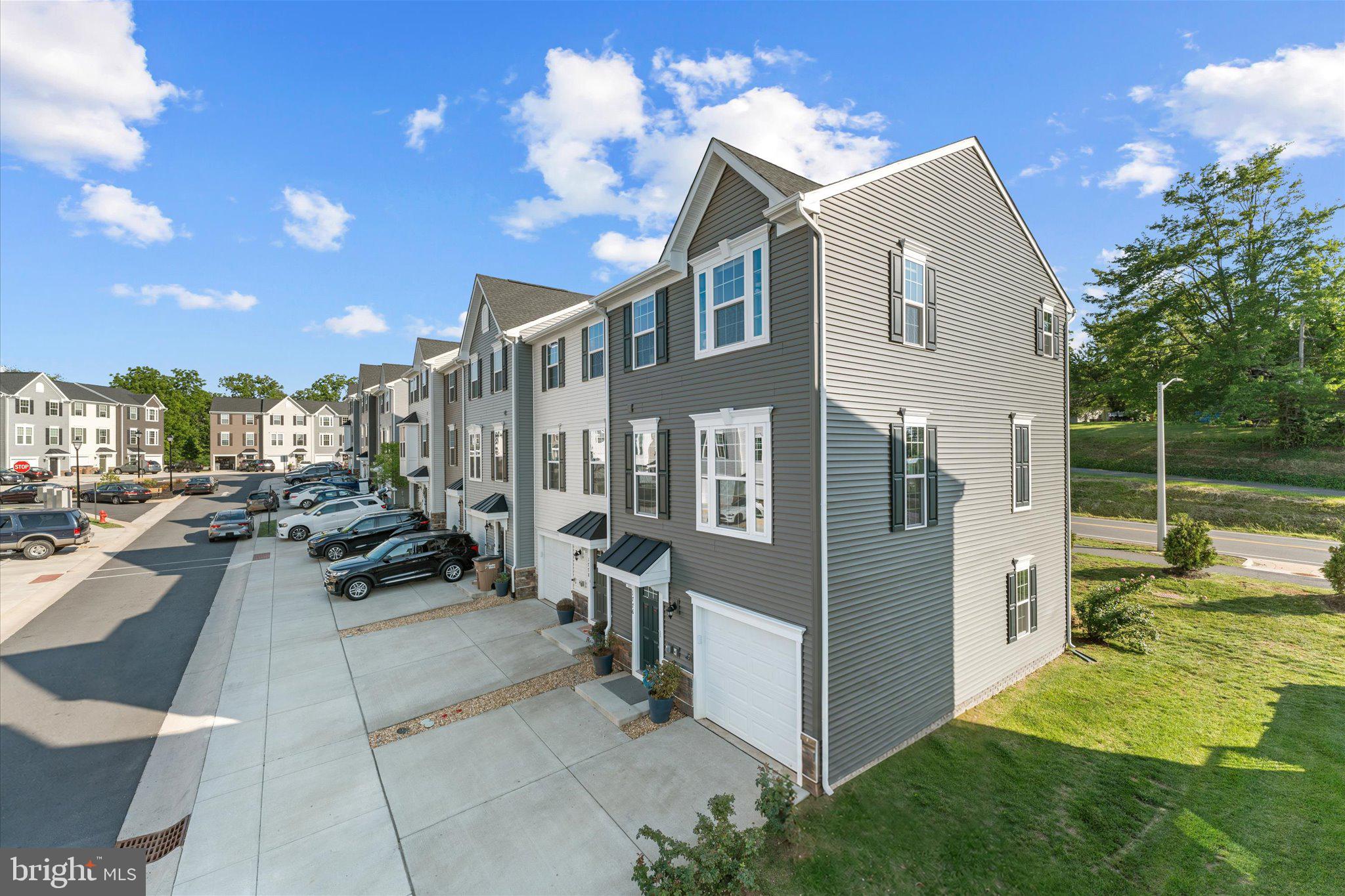 MADISON STATION - Residential