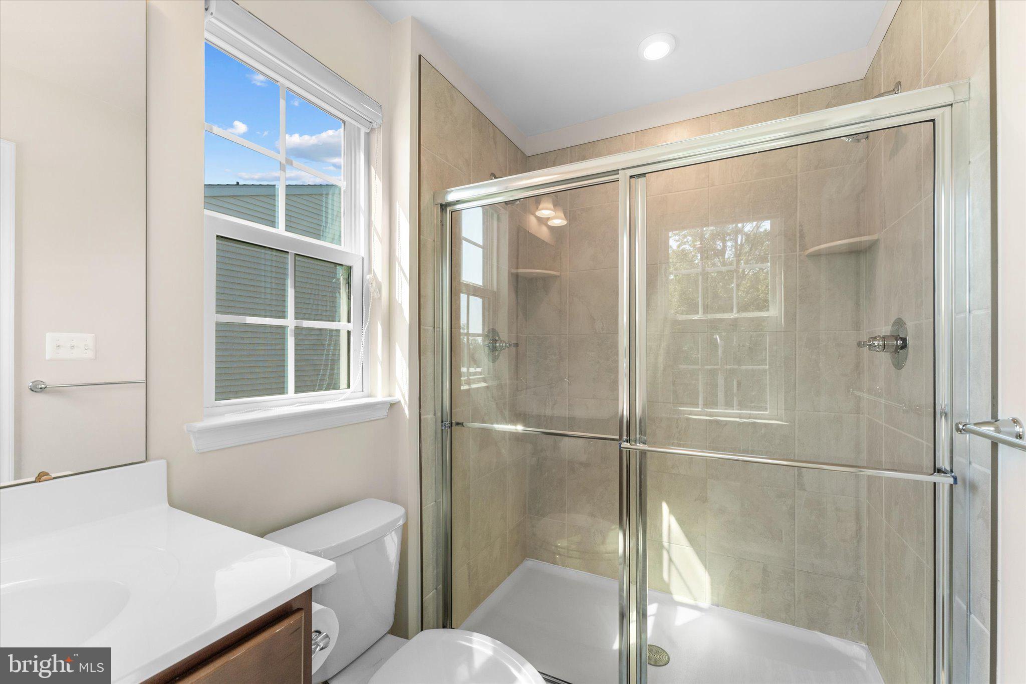 MADISON STATION - Residential