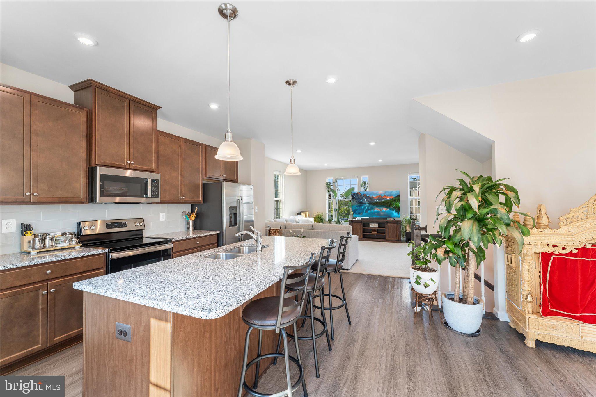 MADISON STATION - Residential