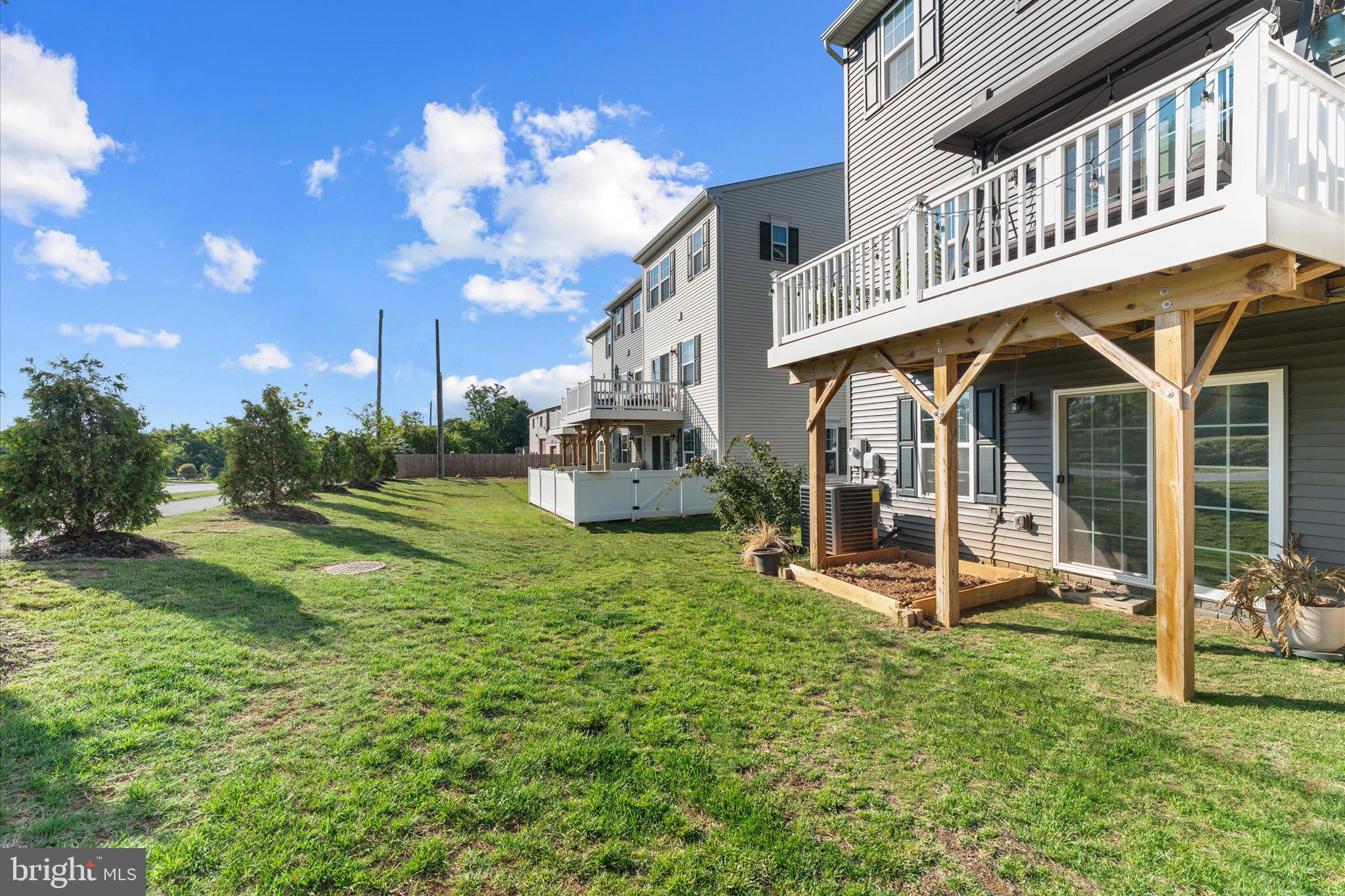 MADISON STATION - Residential