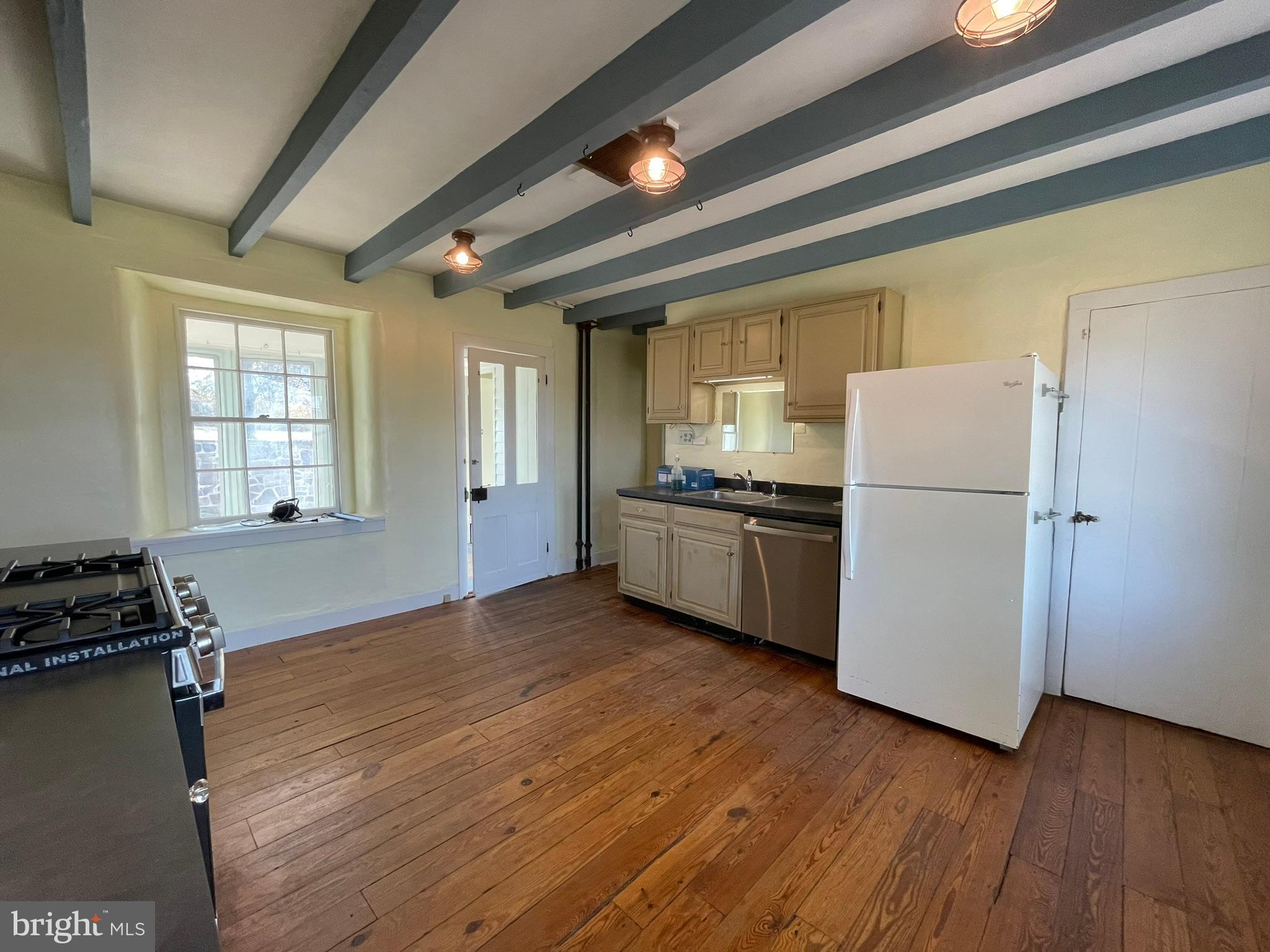 100 ACRE WOODS - Residential Lease