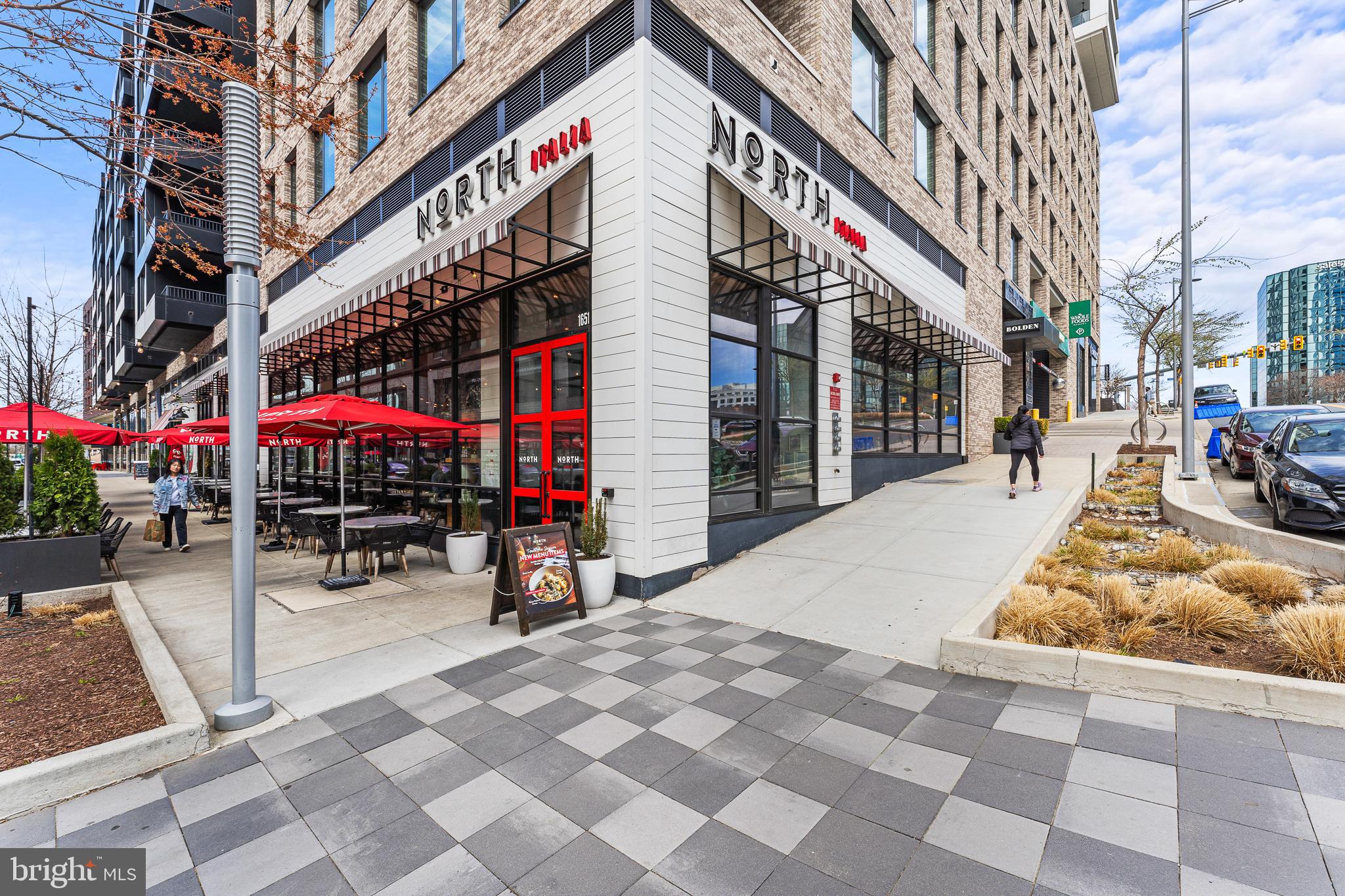 THE VERSE CONDO - Residential Lease