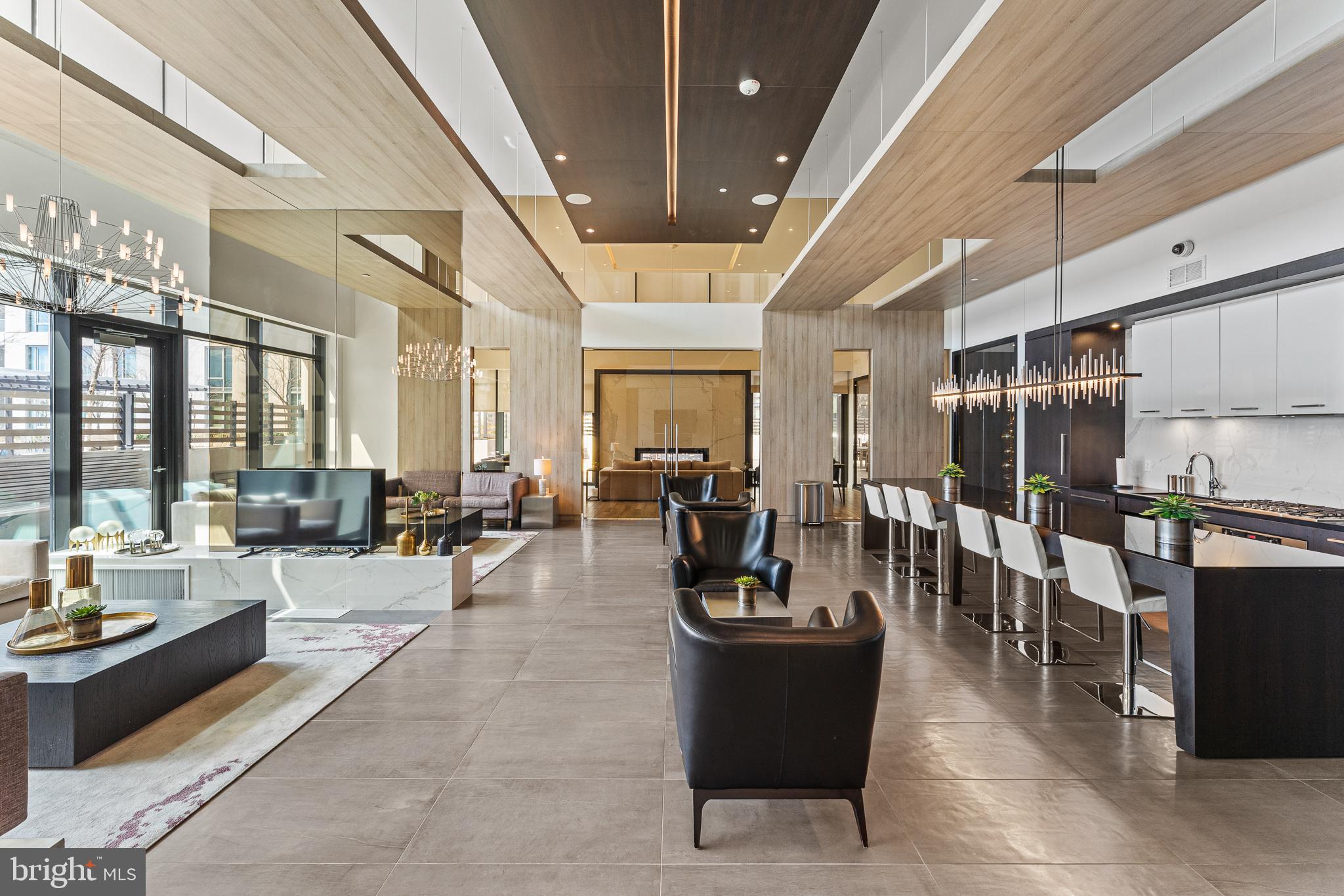 THE VERSE CONDO - Residential Lease