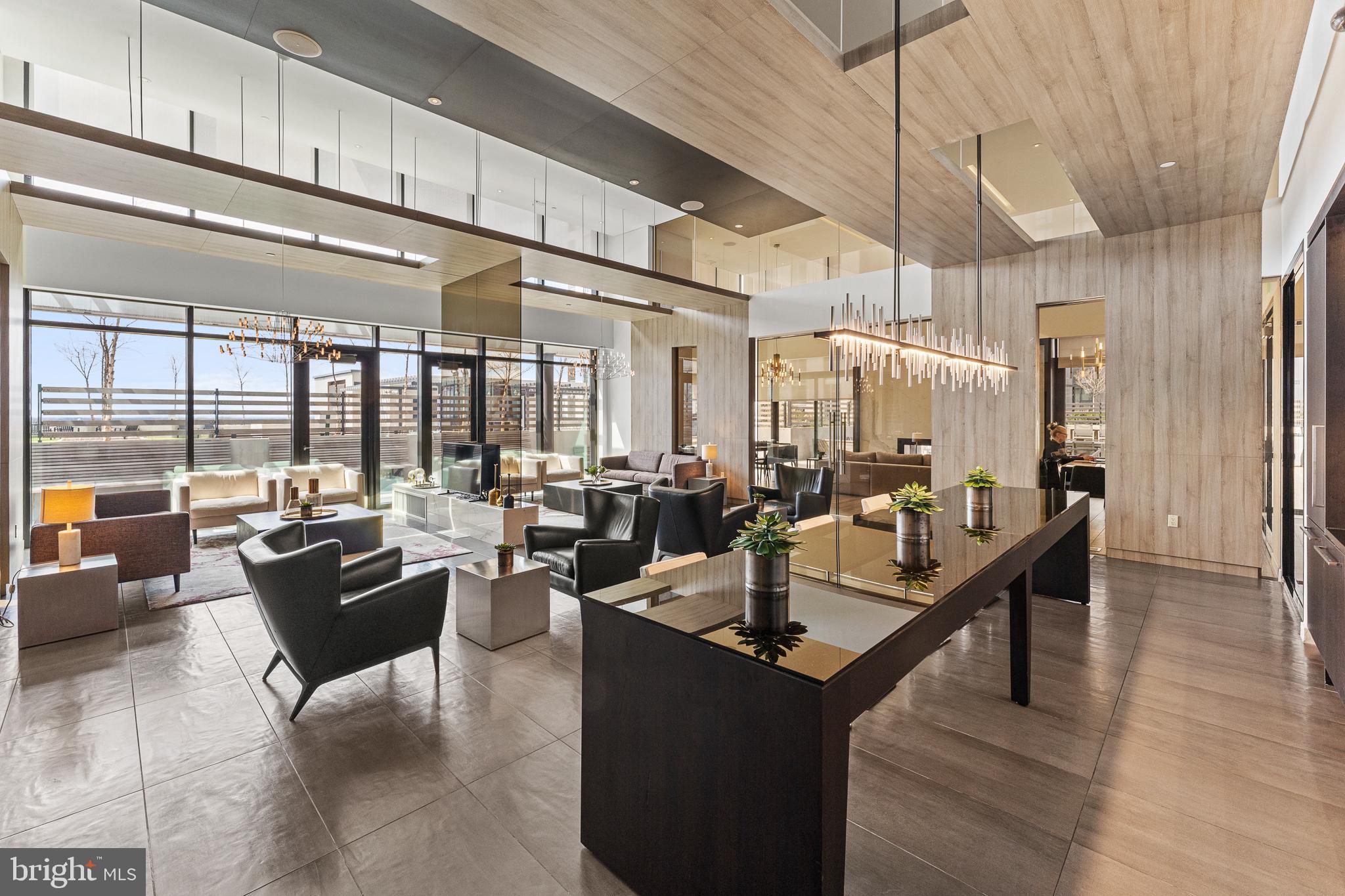 THE VERSE CONDO - Residential Lease