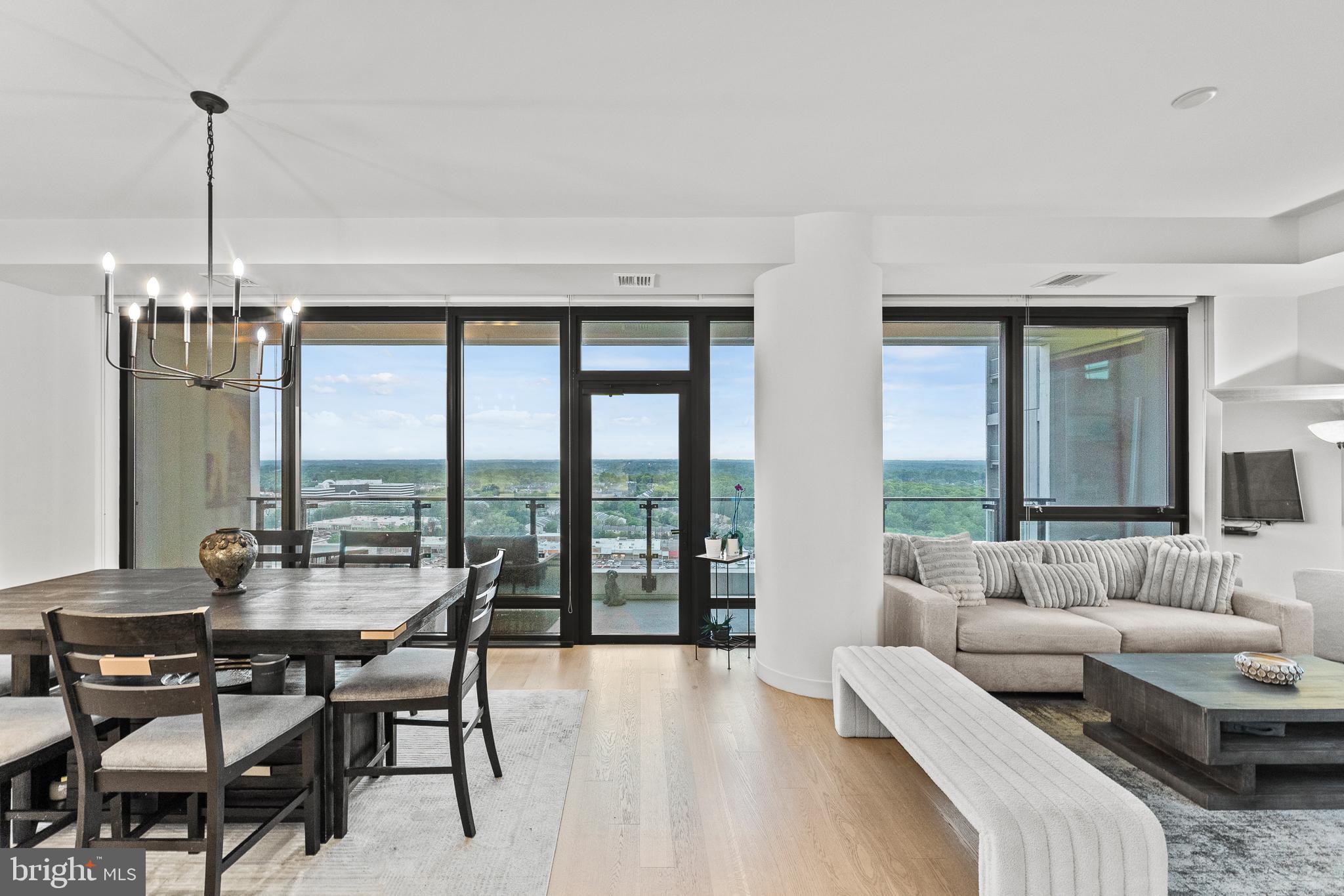 THE VERSE CONDO - Residential Lease