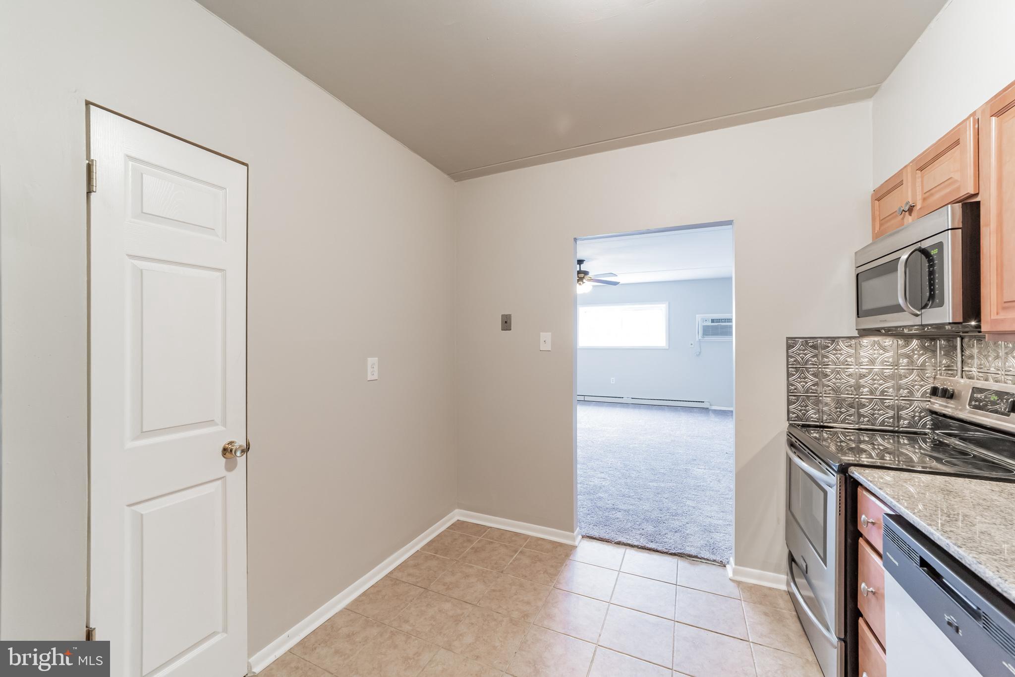 HAVERFORD HILL - Residential