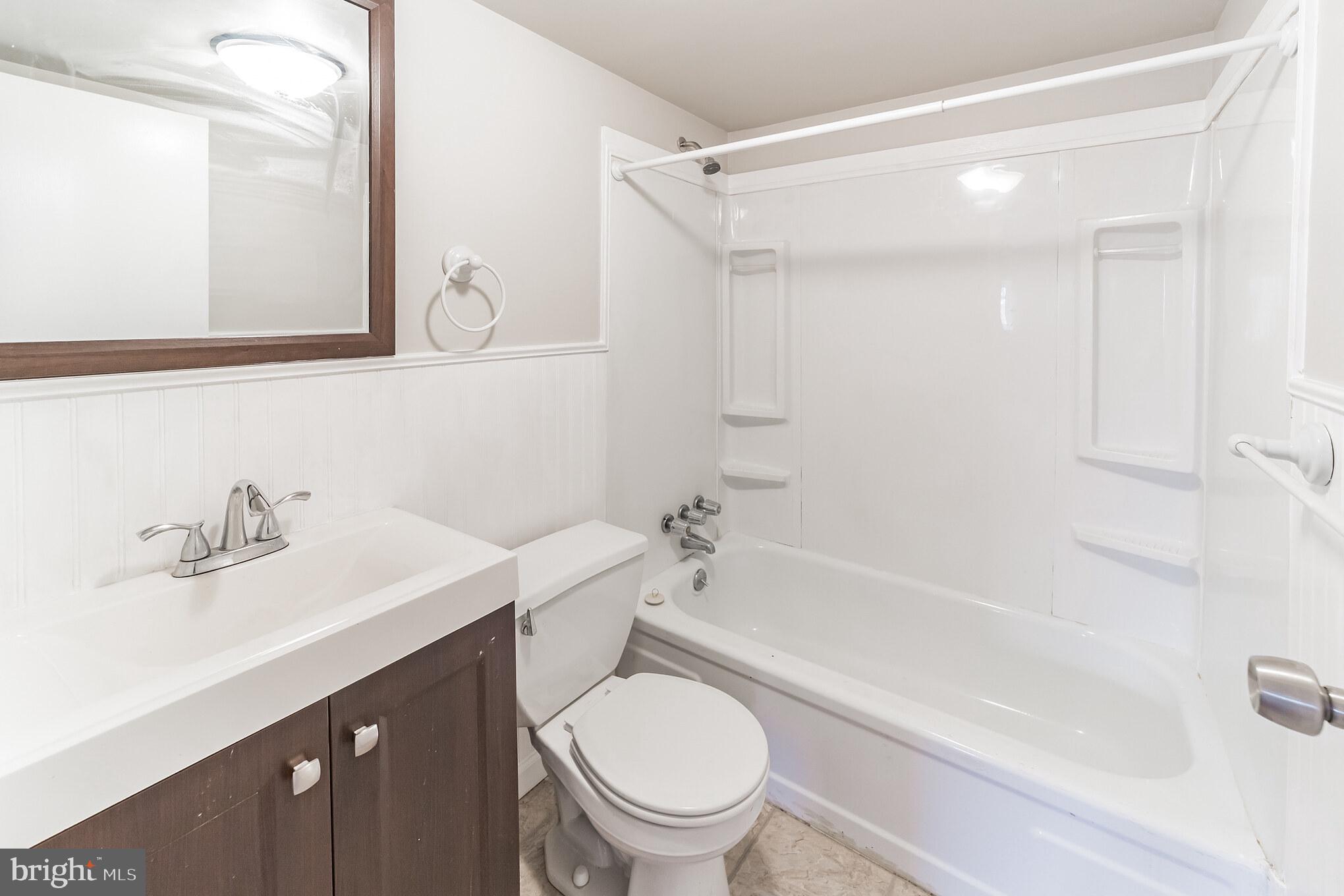 HAVERFORD HILL - Residential