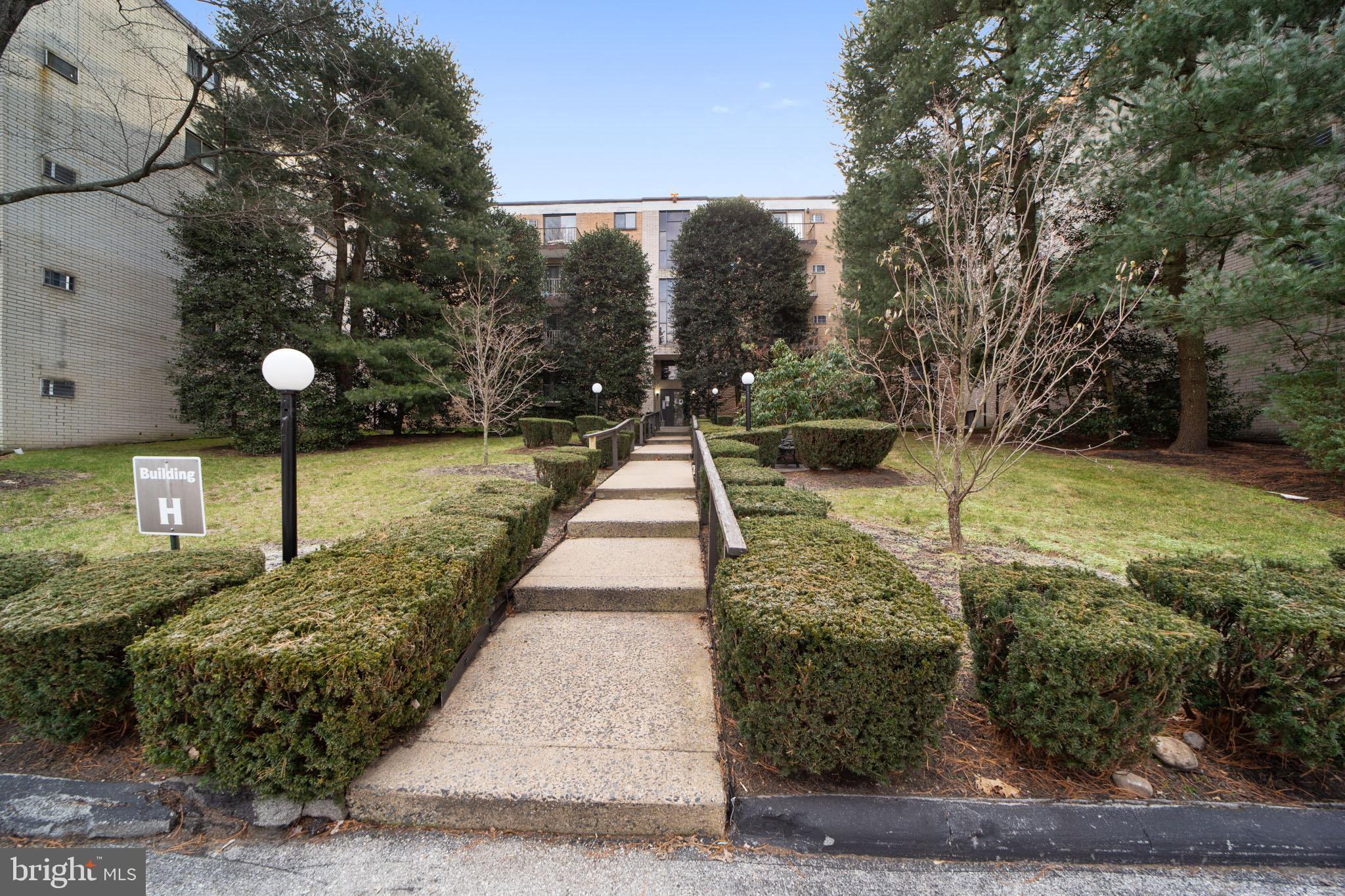 HAVERFORD HILL - Residential