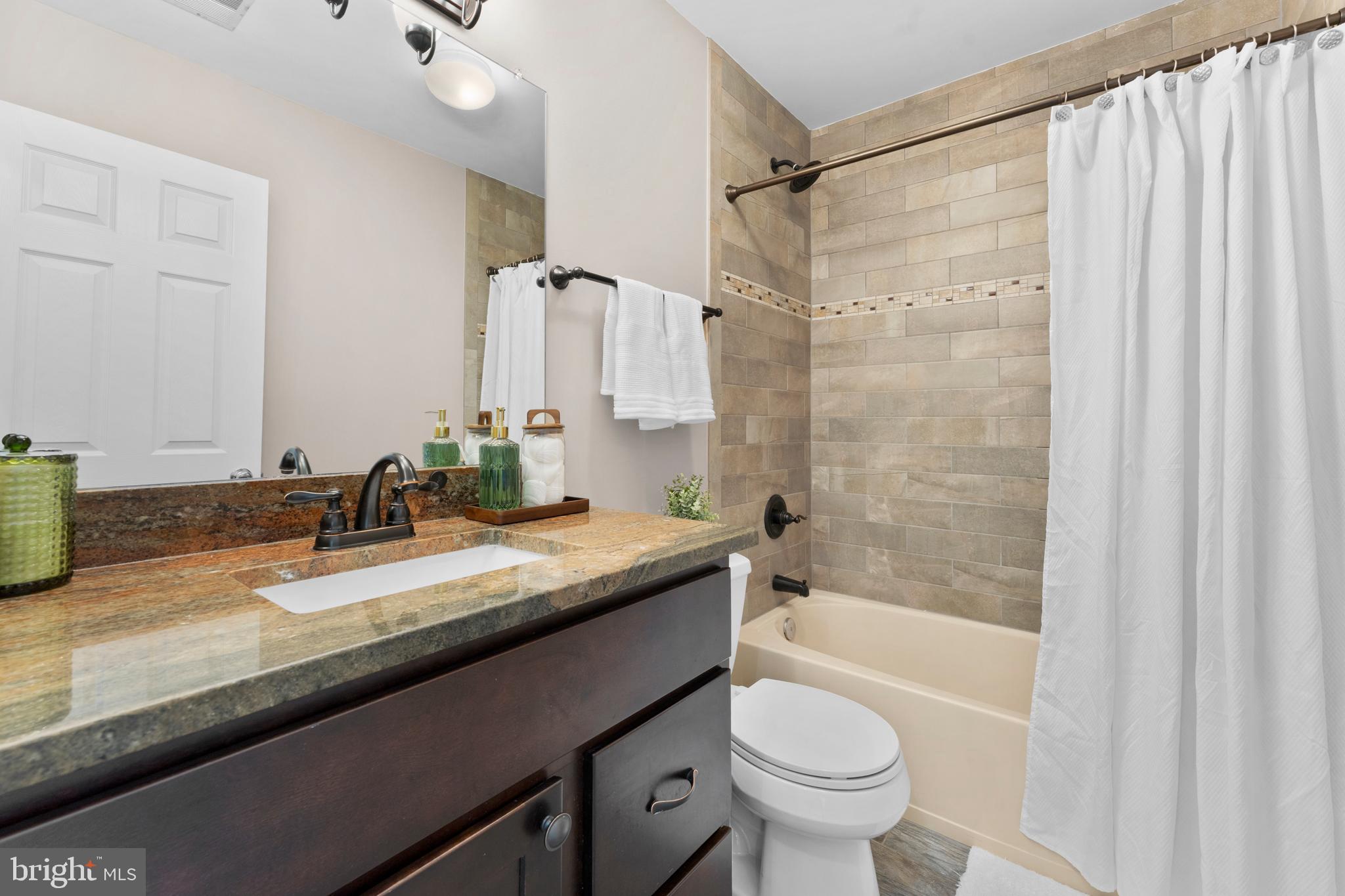 RIDGE TOP TERRACE - Residential