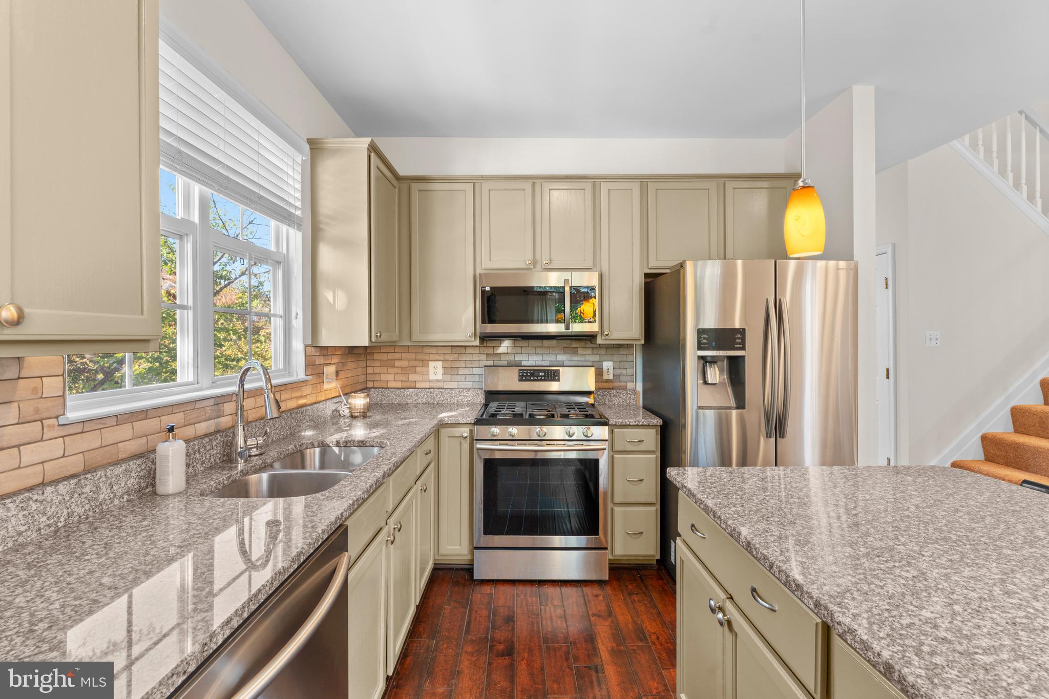 RIDGE TOP TERRACE - Residential